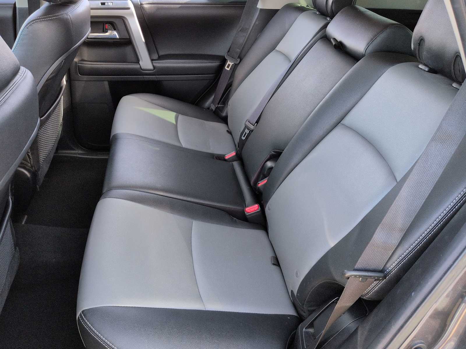 Thumbnail: 2017 Toyota 4Runner - 19