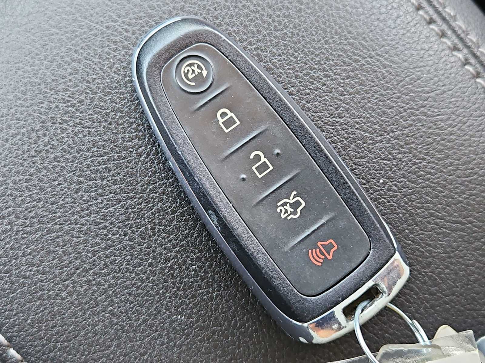 Thumbnail: 2014 Ford Escape - 34