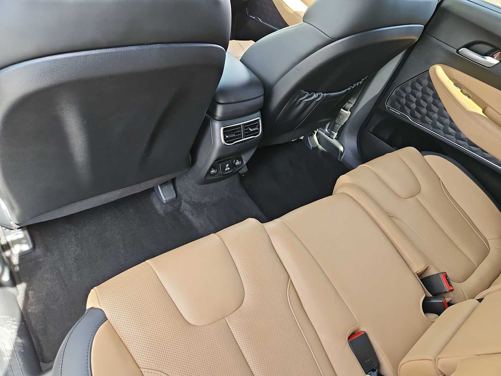 Thumbnail: 2023 Hyundai Santa Fe - 18