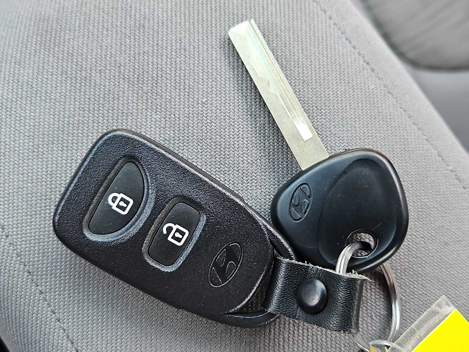 Thumbnail: 2016 Hyundai Accent - 32