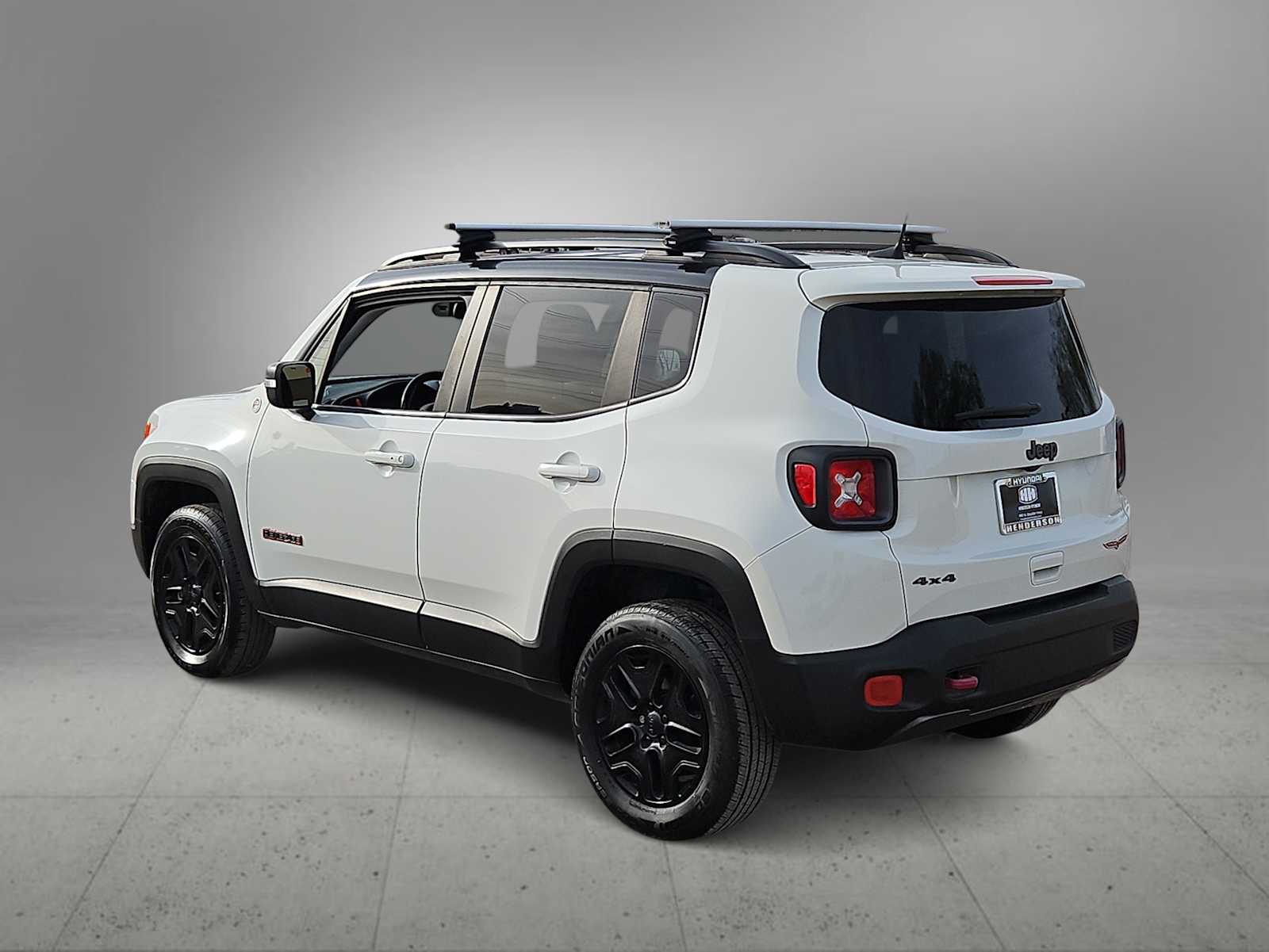 Thumbnail: 2018 Jeep Renegade - 6
