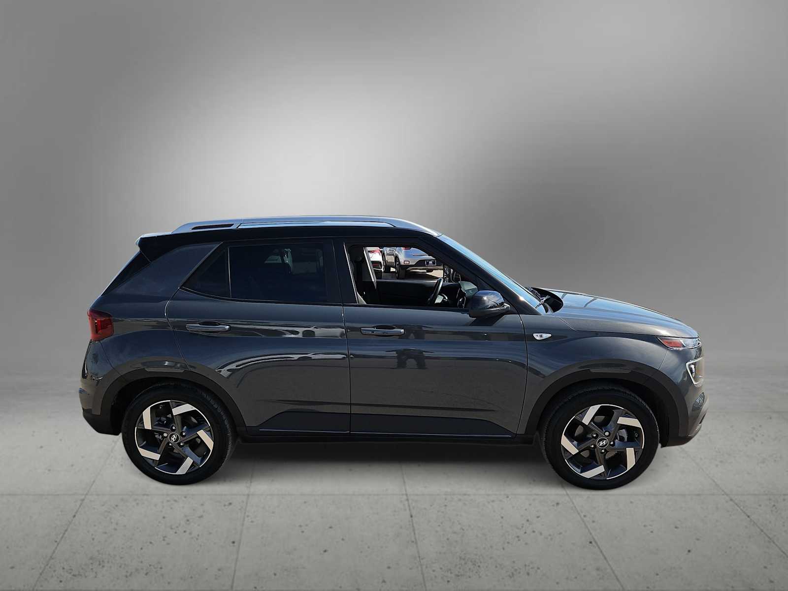 Thumbnail: 2025 Hyundai Venue - 9