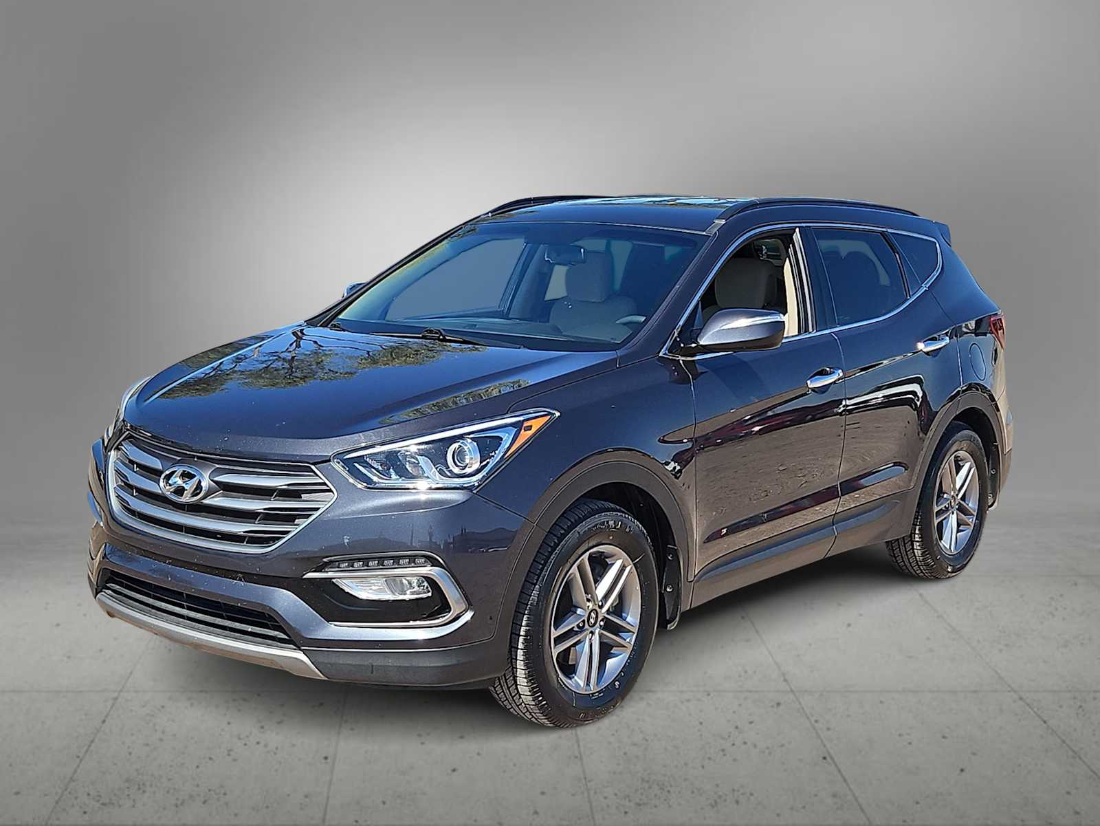 Thumbnail: 2018 Hyundai Santa Fe - 4
