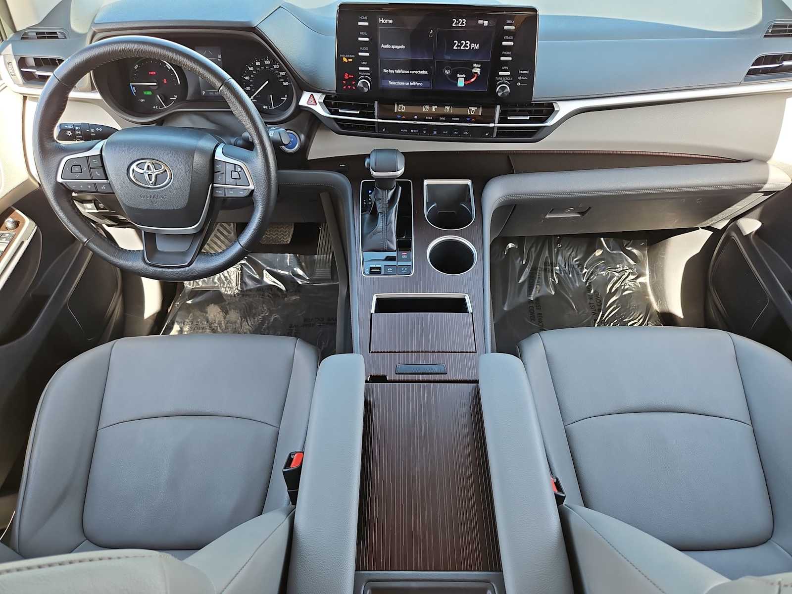 Thumbnail: 2023 Toyota Sienna - 15