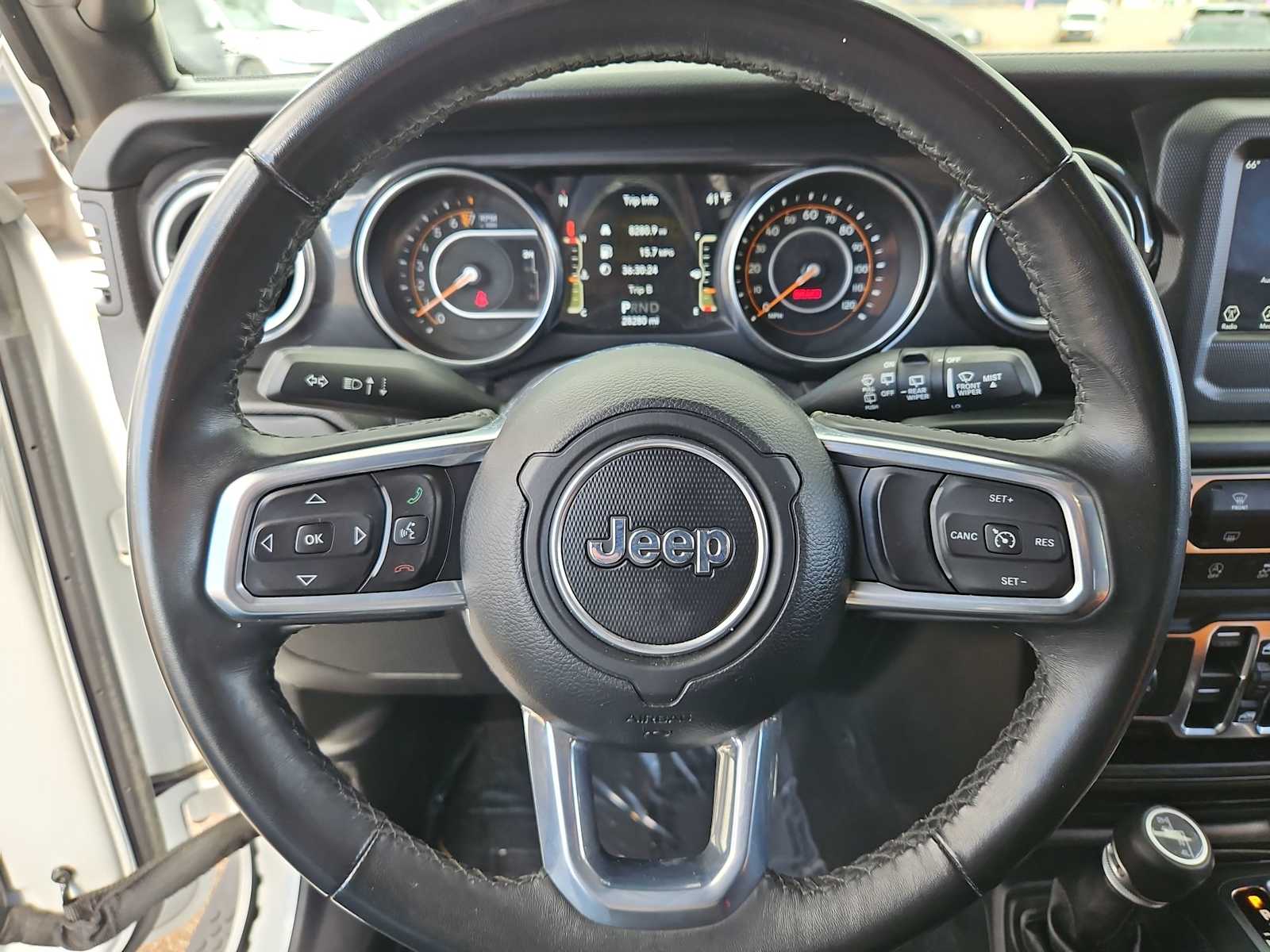 Thumbnail: 2021 Jeep Wrangler - 23