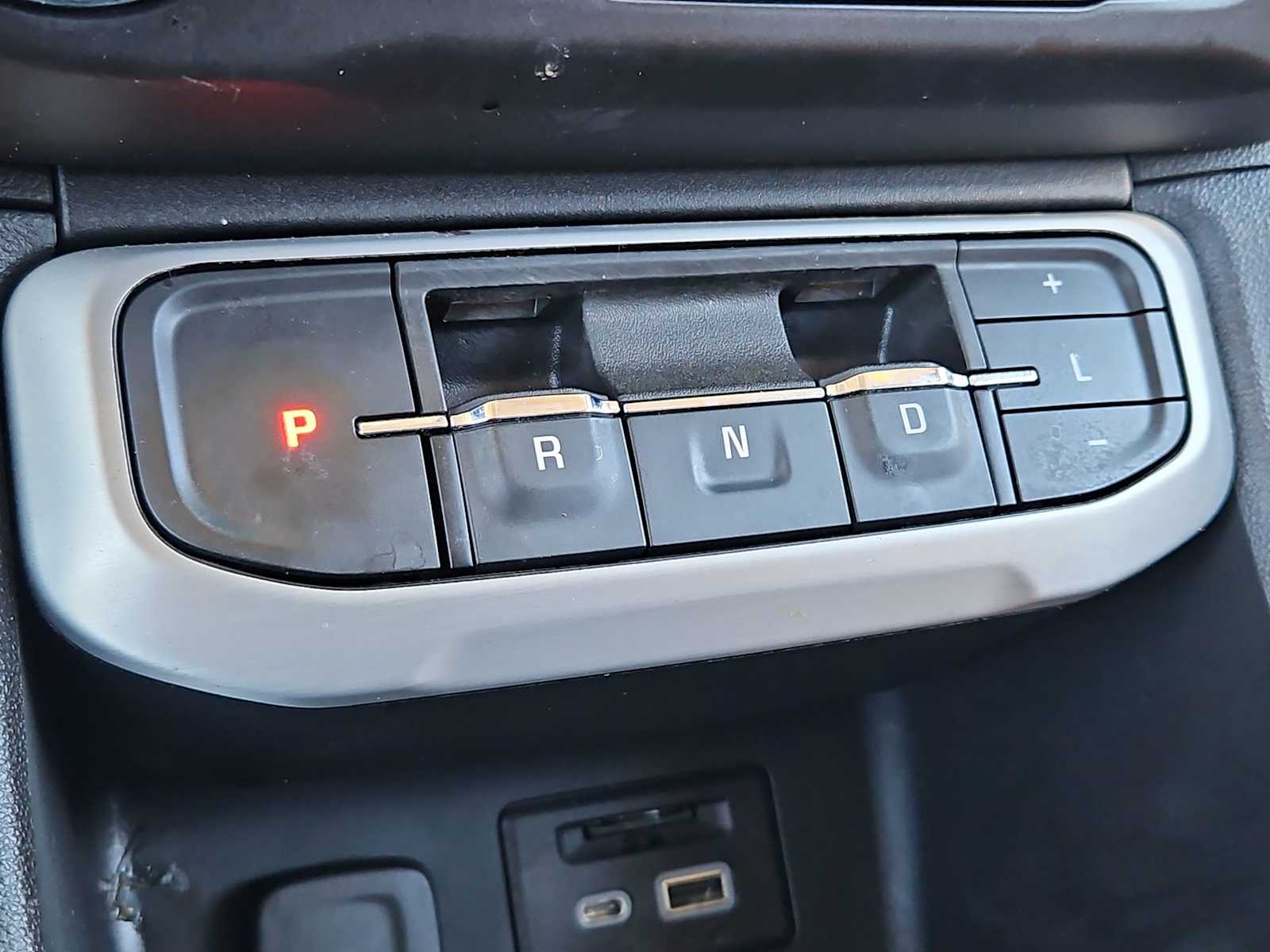 Thumbnail: 2023 GMC Acadia - 33