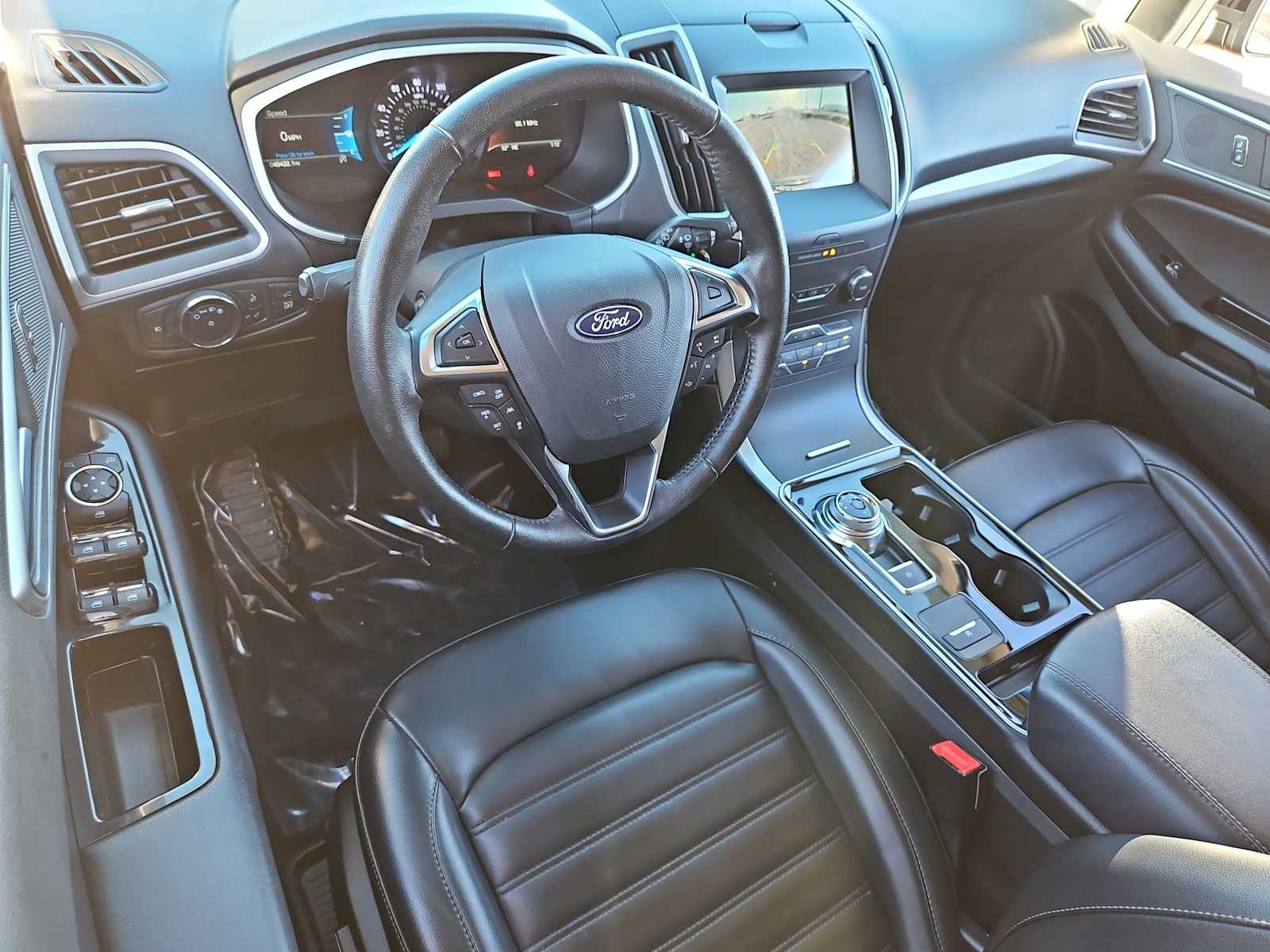 Thumbnail: 2019 Ford Edge - 10