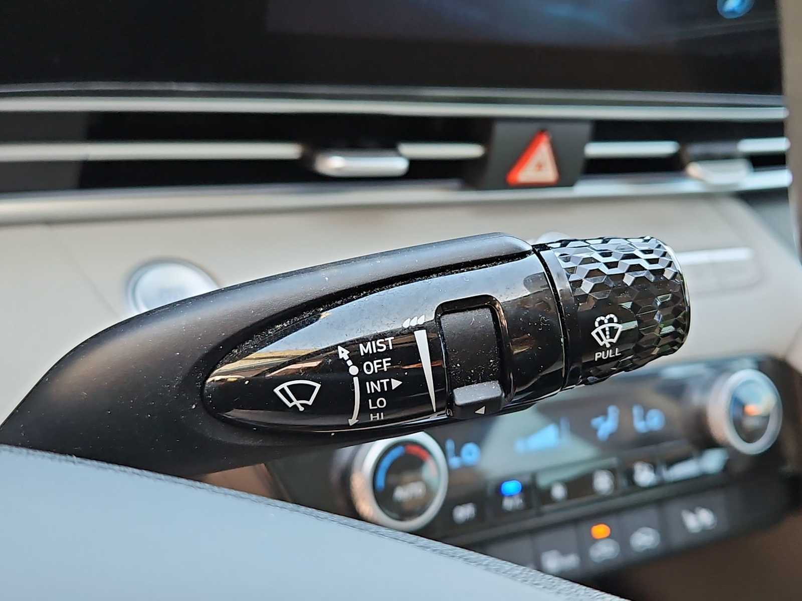 Thumbnail: 2025 Hyundai Elantra - 25