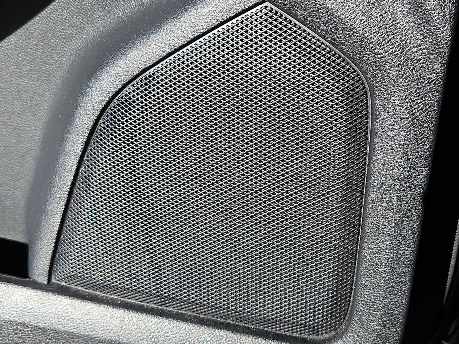 Thumbnail: 2019 Ford Edge - 29