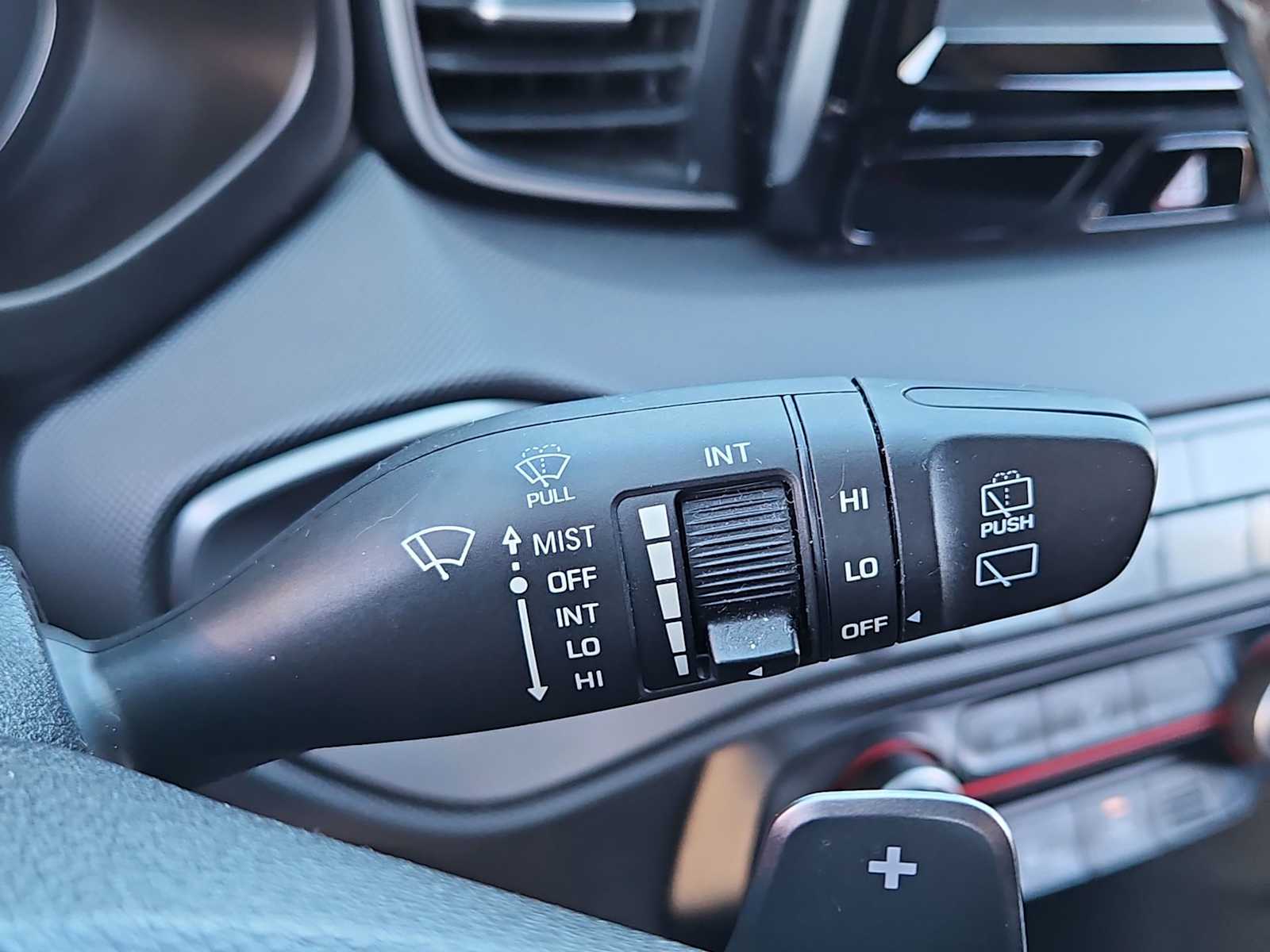 Thumbnail: 2019 Hyundai Veloster - 23