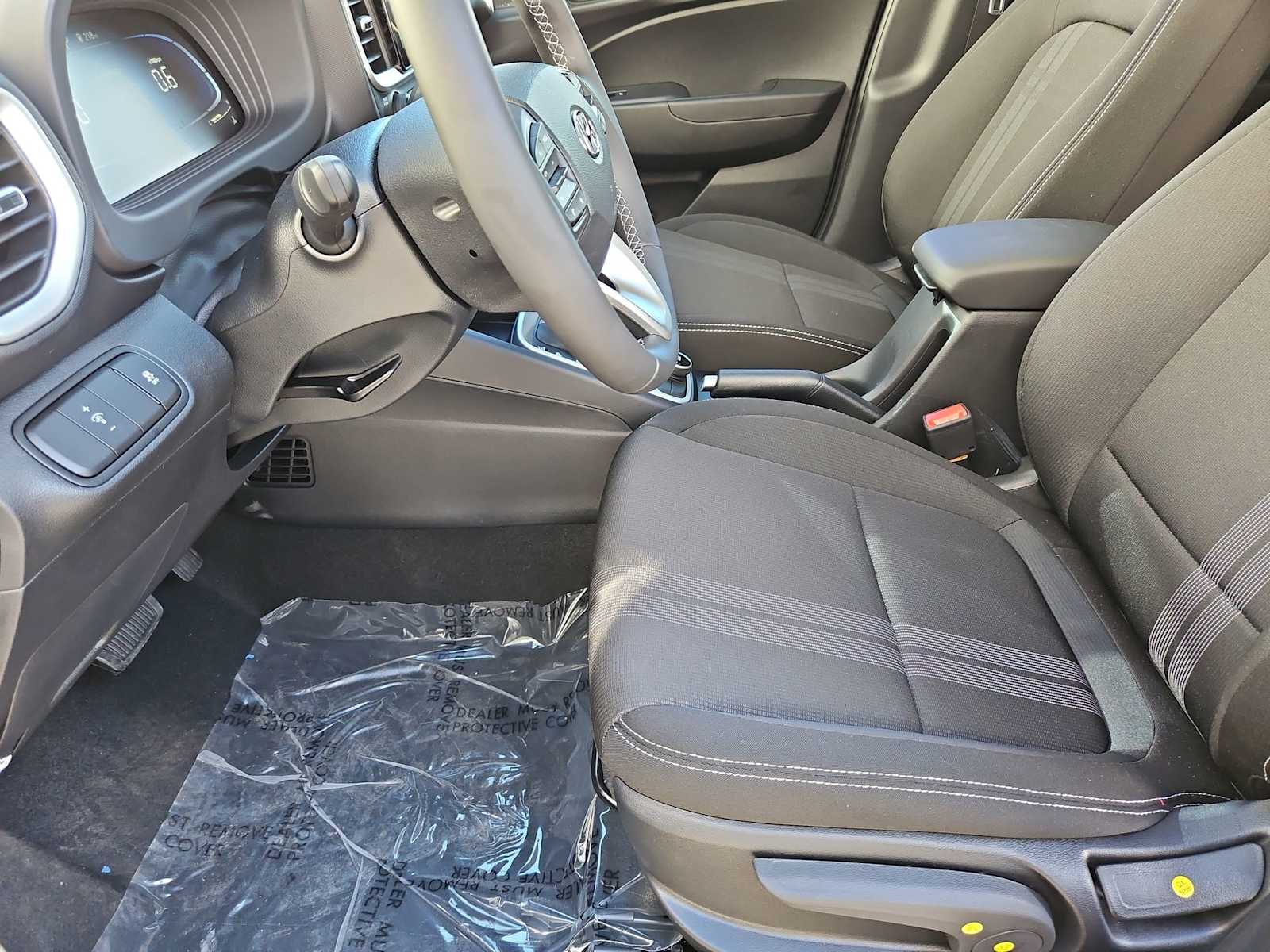 Thumbnail: 2025 Hyundai Venue - 16