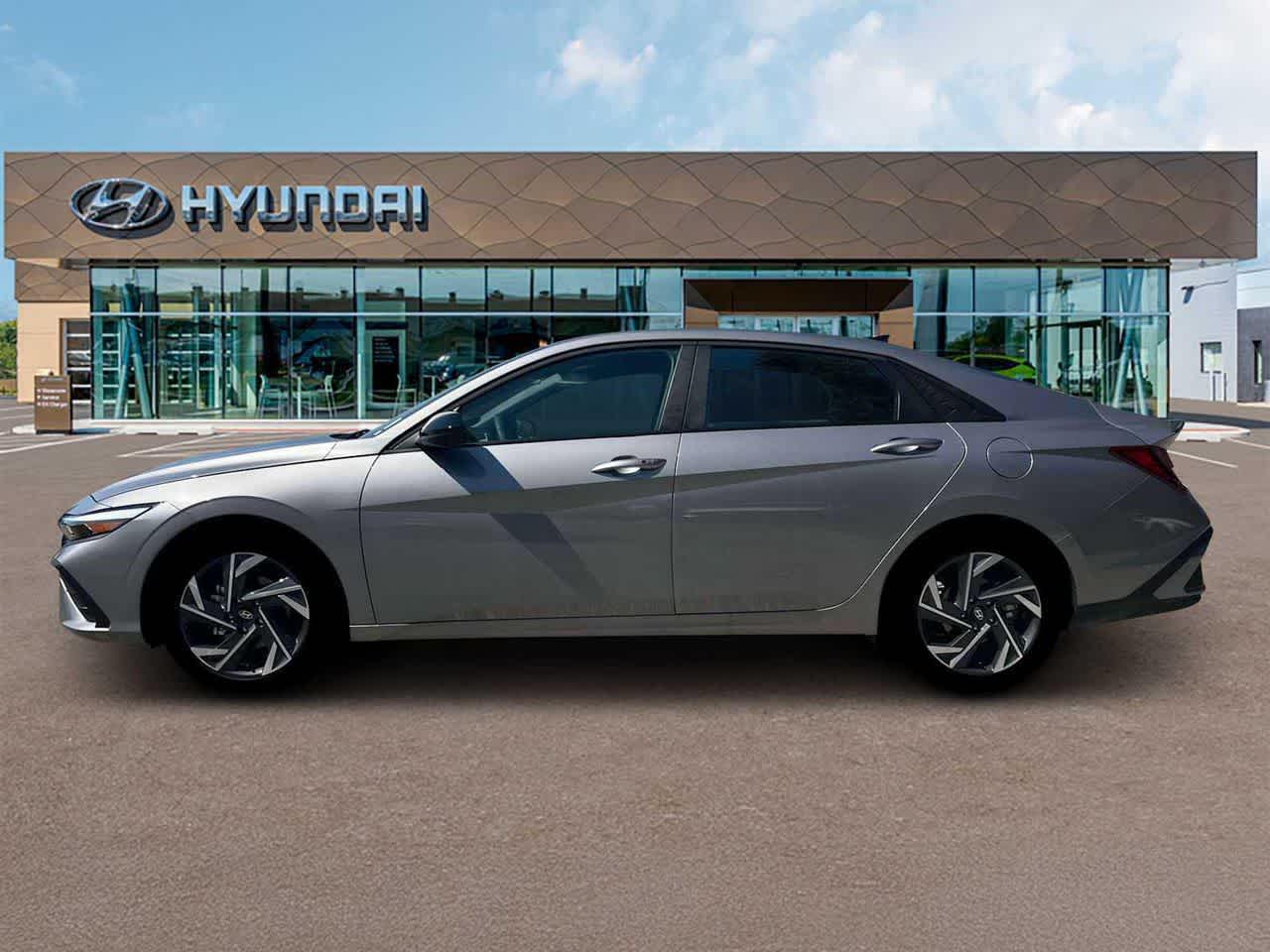 Thumbnail: 2025 Hyundai Elantra - 3