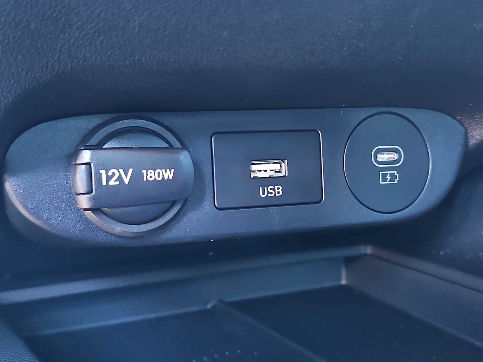 Thumbnail: 2025 Hyundai Elantra - 30