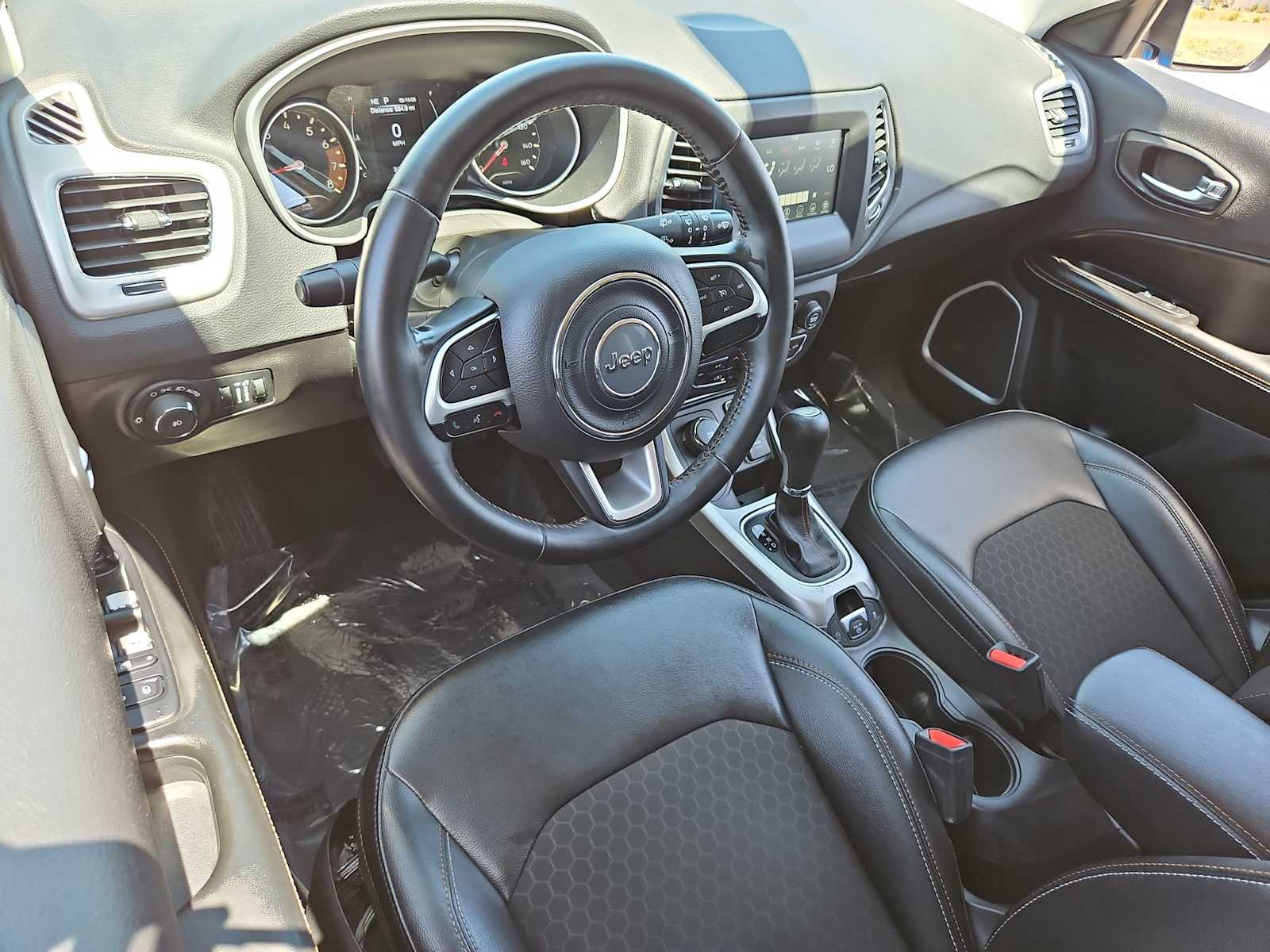 Thumbnail: 2020 Jeep Compass - 10