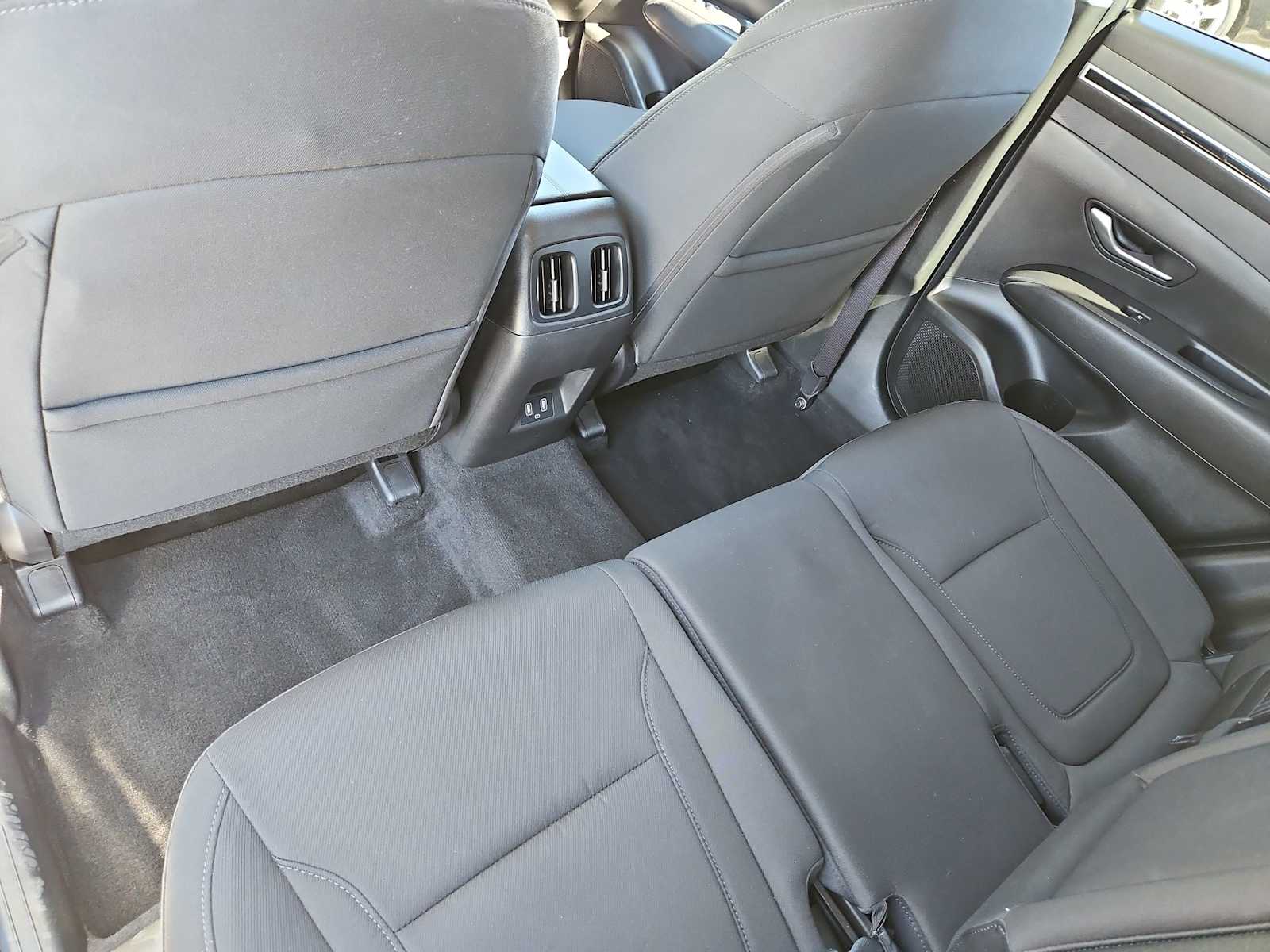 Thumbnail: 2023 Hyundai Tucson - 19