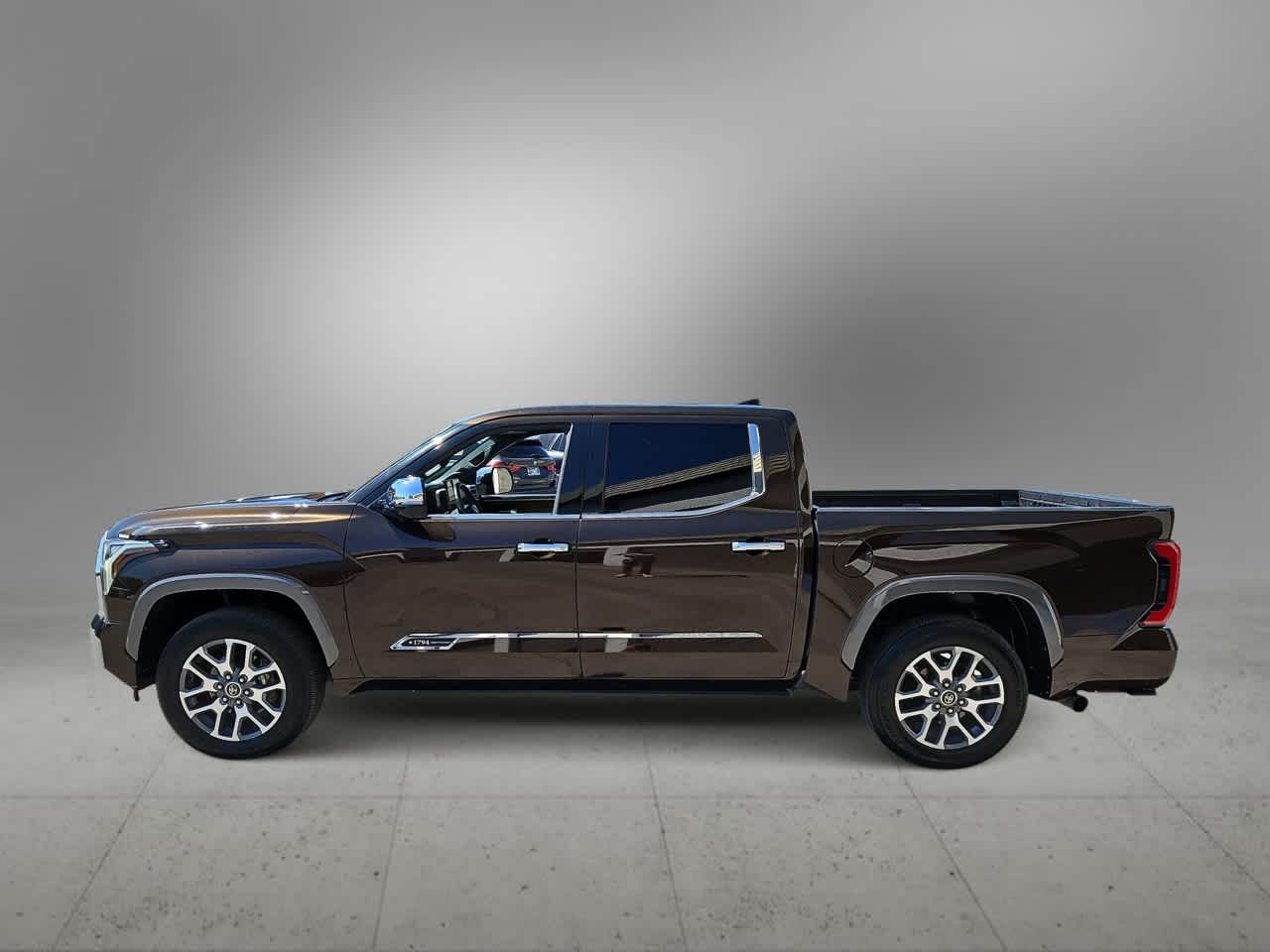 Thumbnail: 2022 Toyota Tundra - 5