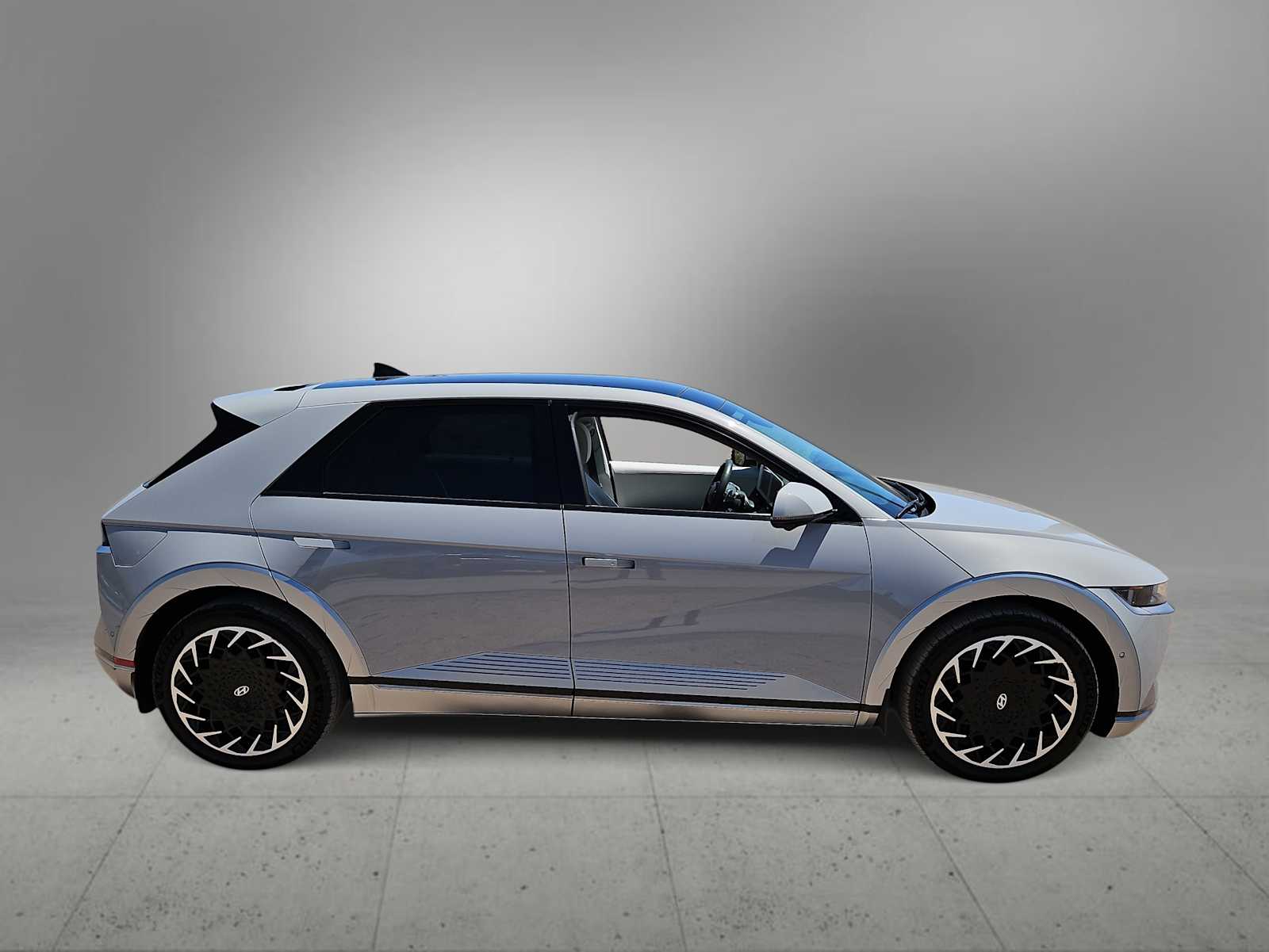 Thumbnail: 2023 Hyundai Ioniq 5 - 9