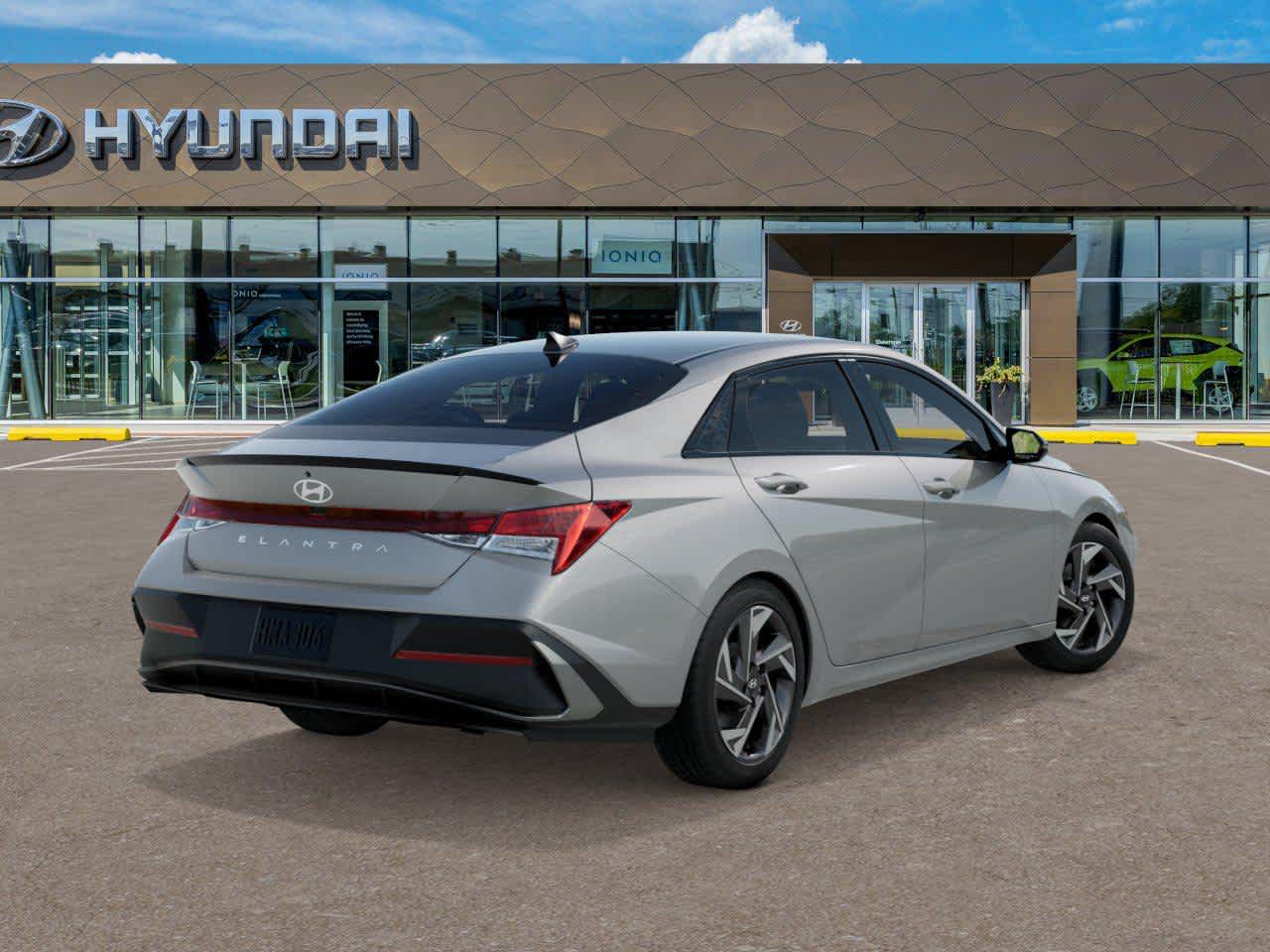 Thumbnail: 2025 Hyundai Elantra - 4