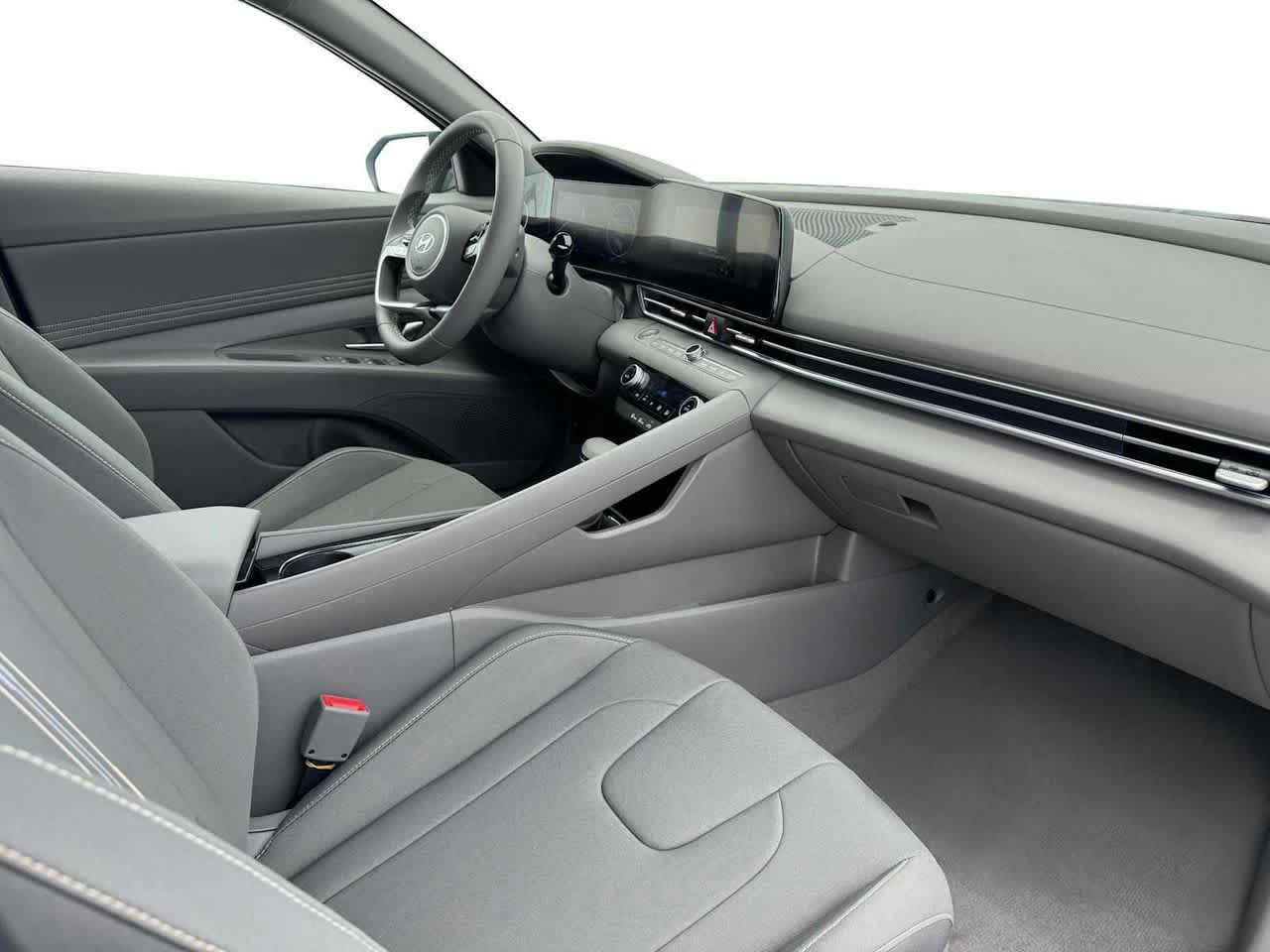 2025 Hyundai Elantra Sport 15