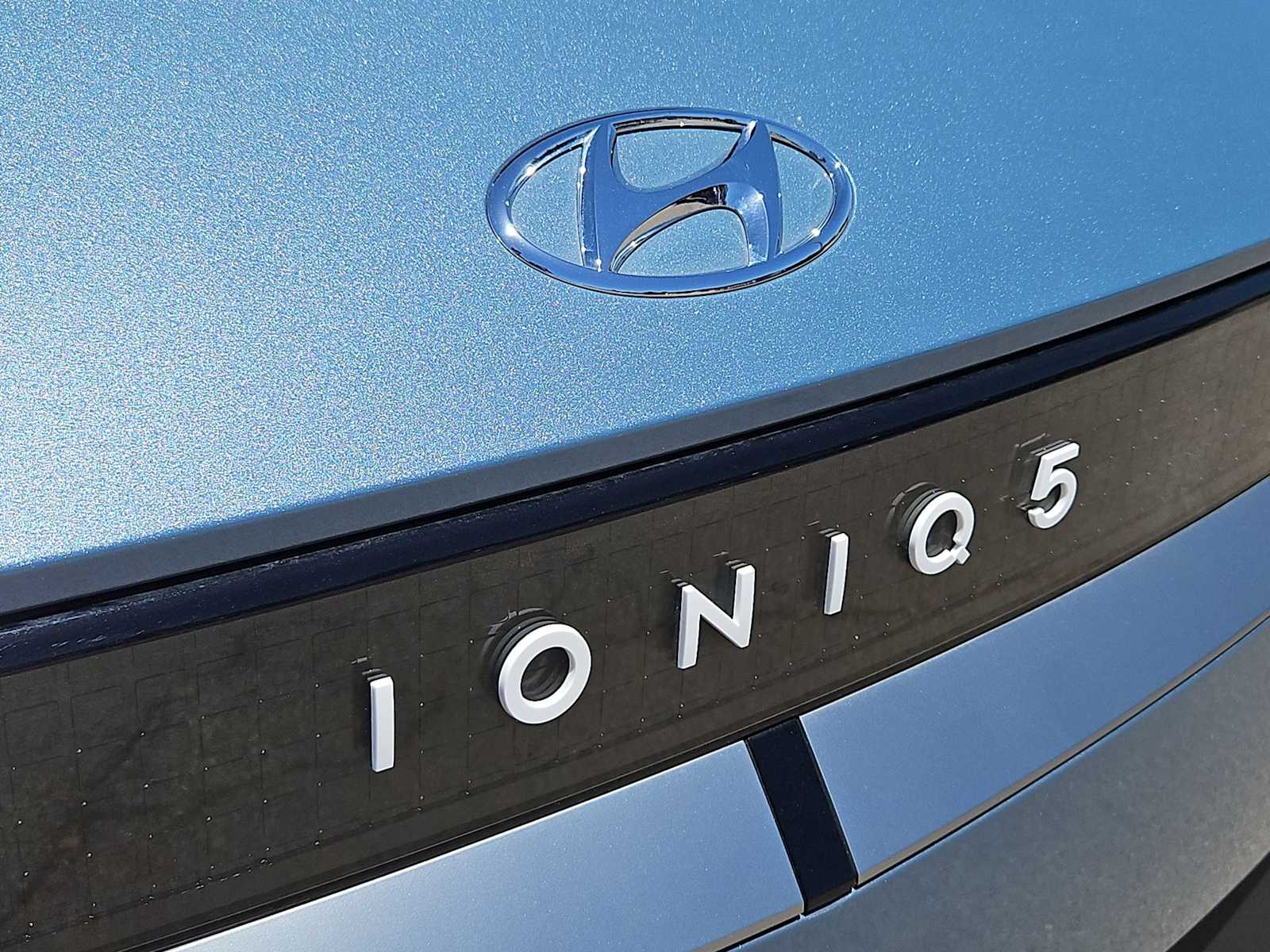 Thumbnail: 2024 Hyundai Ioniq 5 - 12