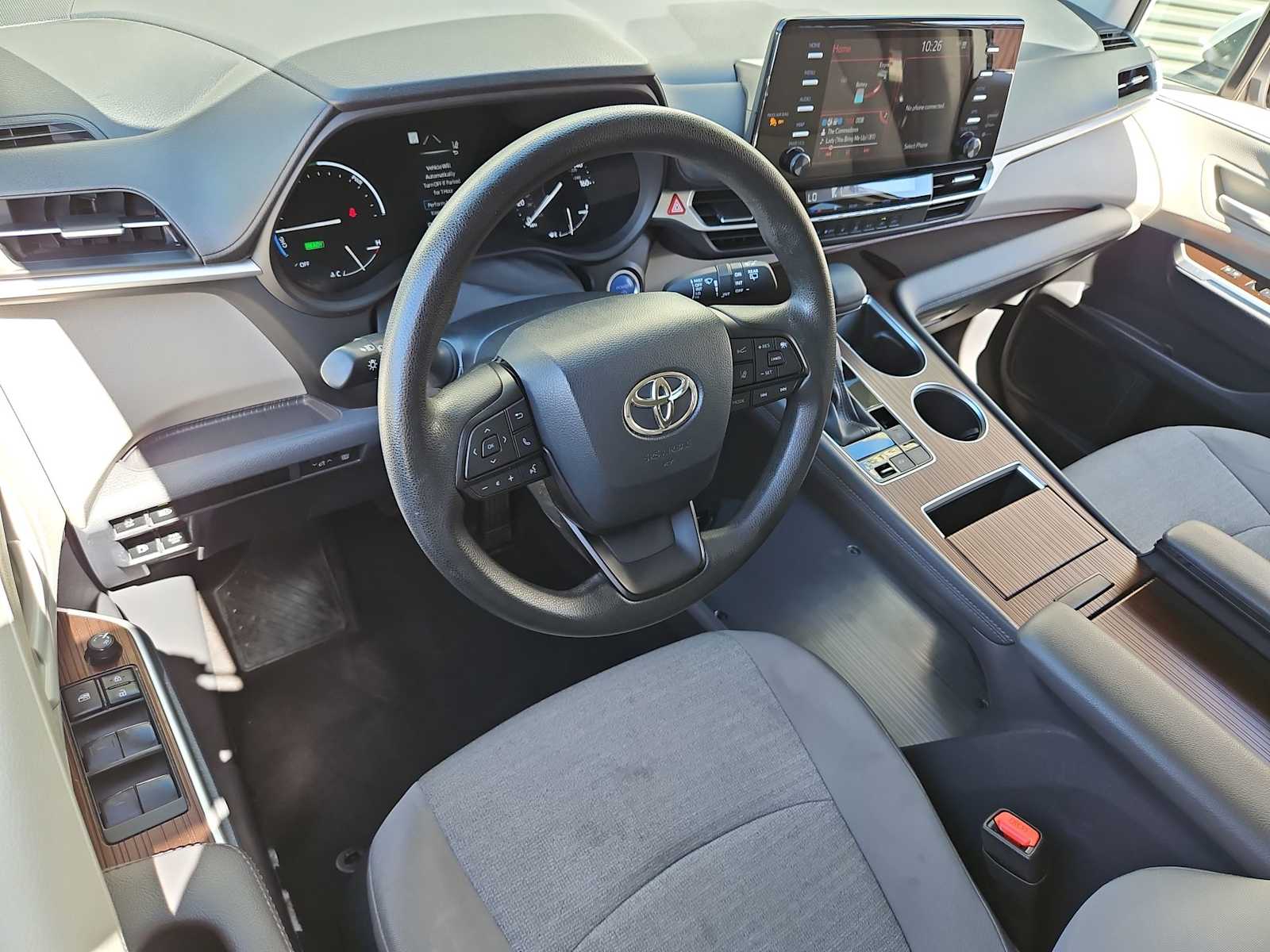 Thumbnail: 2023 Toyota Sienna - 10