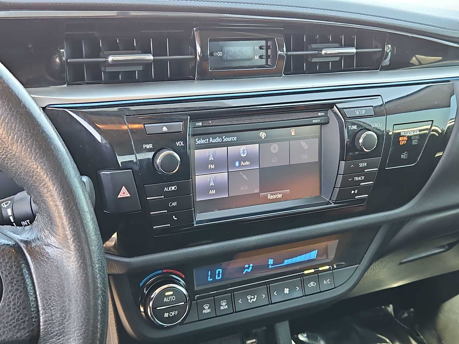 Thumbnail: 2016 Toyota Corolla - 27