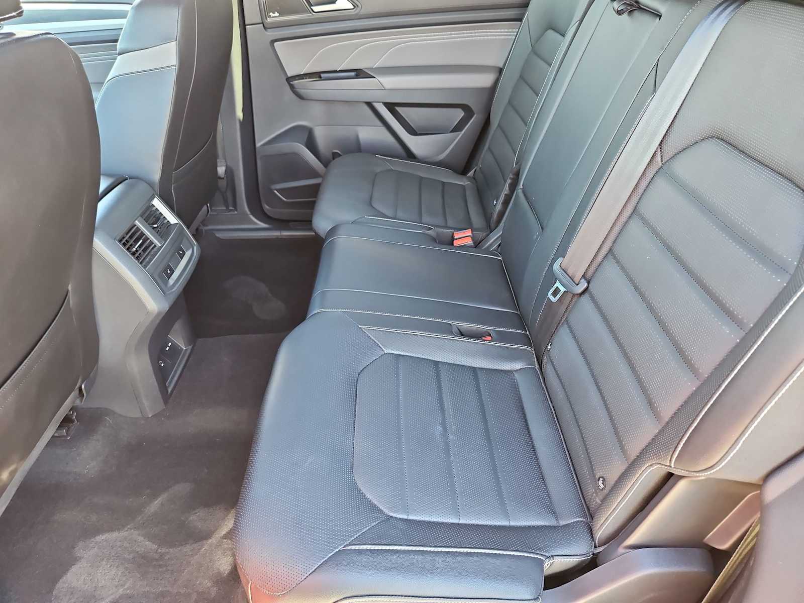 Thumbnail: 2021 Volkswagen Atlas - 19