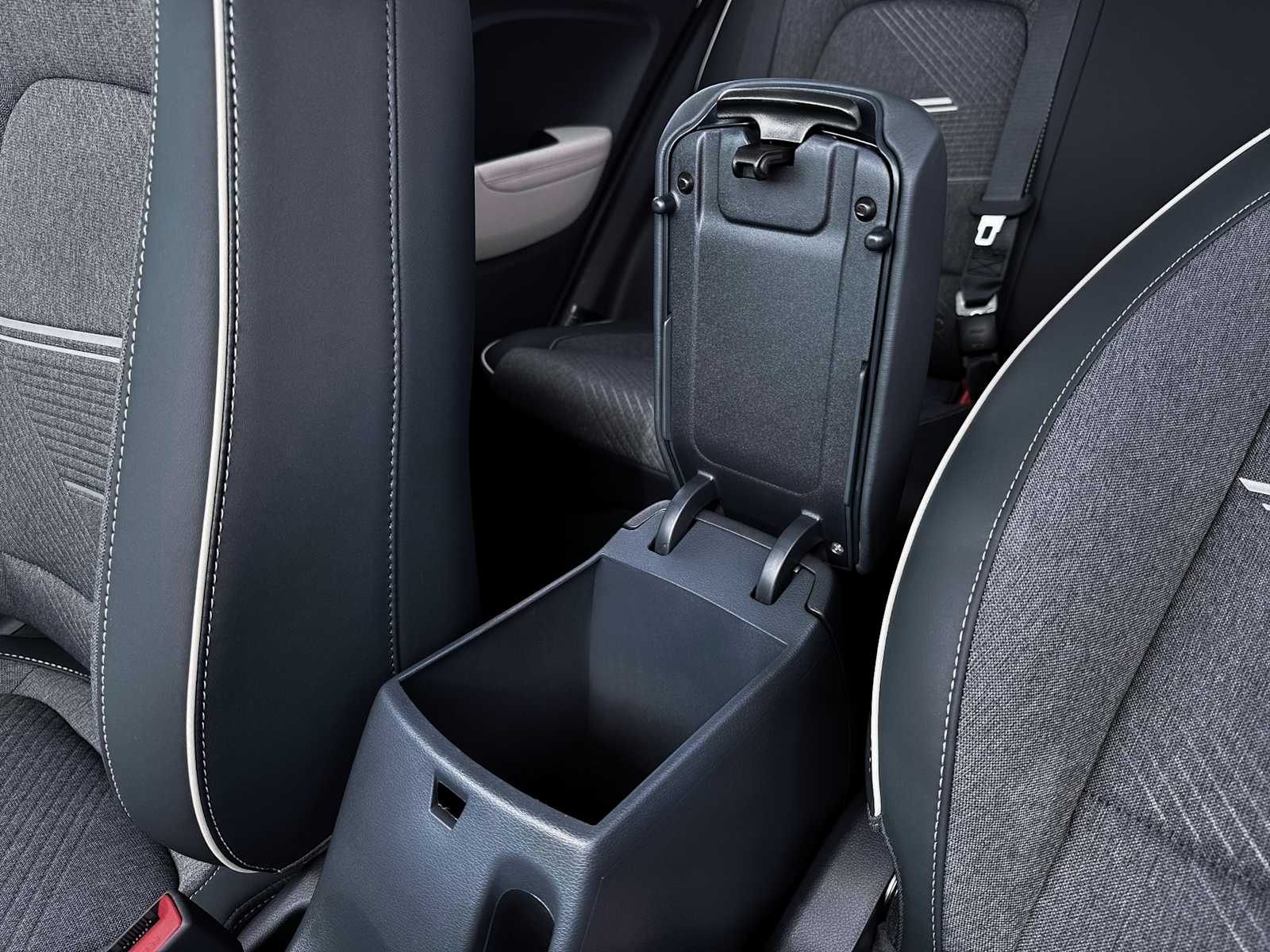 Thumbnail: 2026 Hyundai Venue - 18