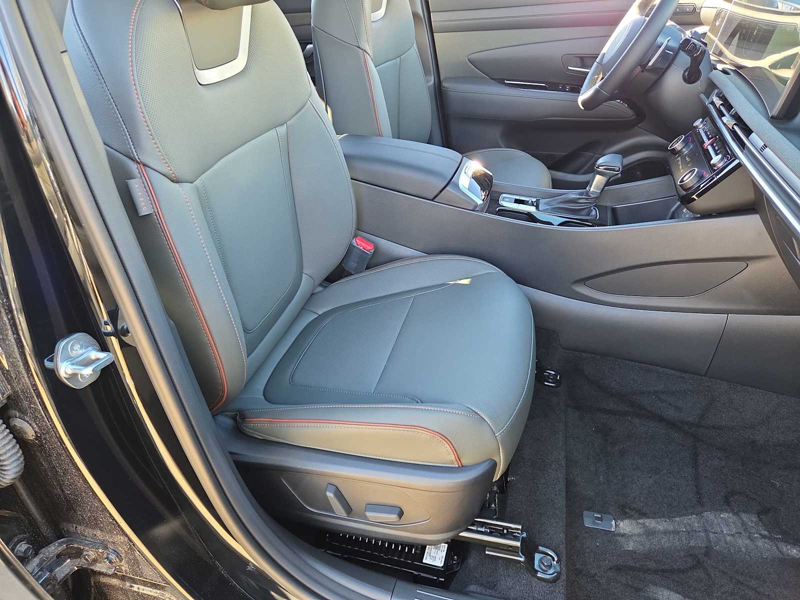 Thumbnail: 2025 Hyundai Santa Cruz - 22