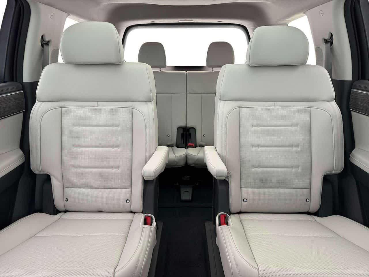 Thumbnail: 2026 Hyundai Santa Fe - 16