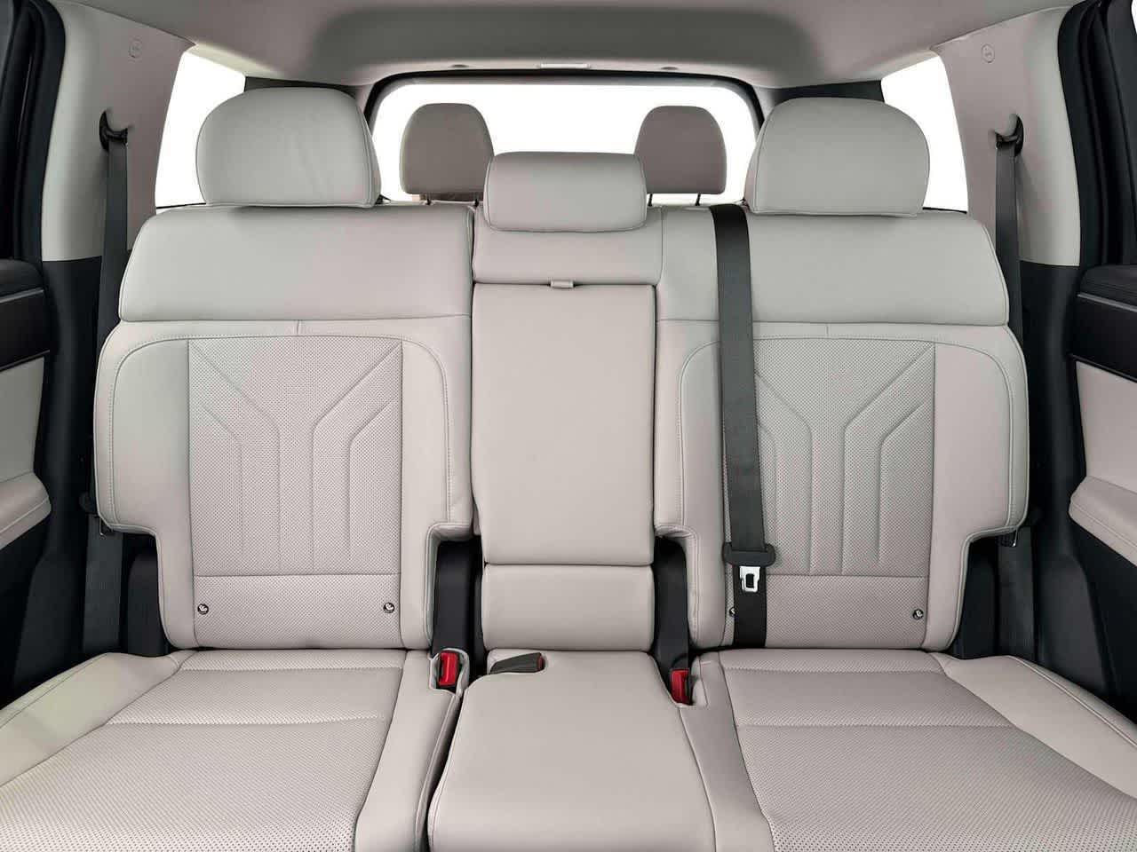 Thumbnail: 2026 Hyundai Santa Fe - 16