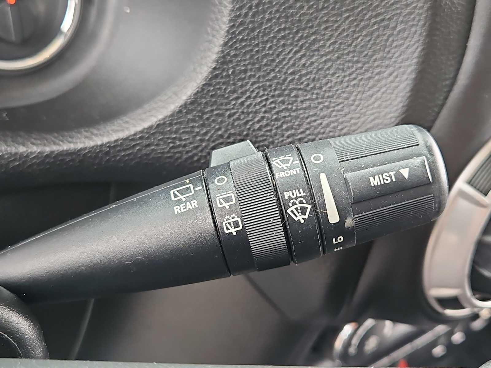 Thumbnail: 2015 Jeep Wrangler - 23