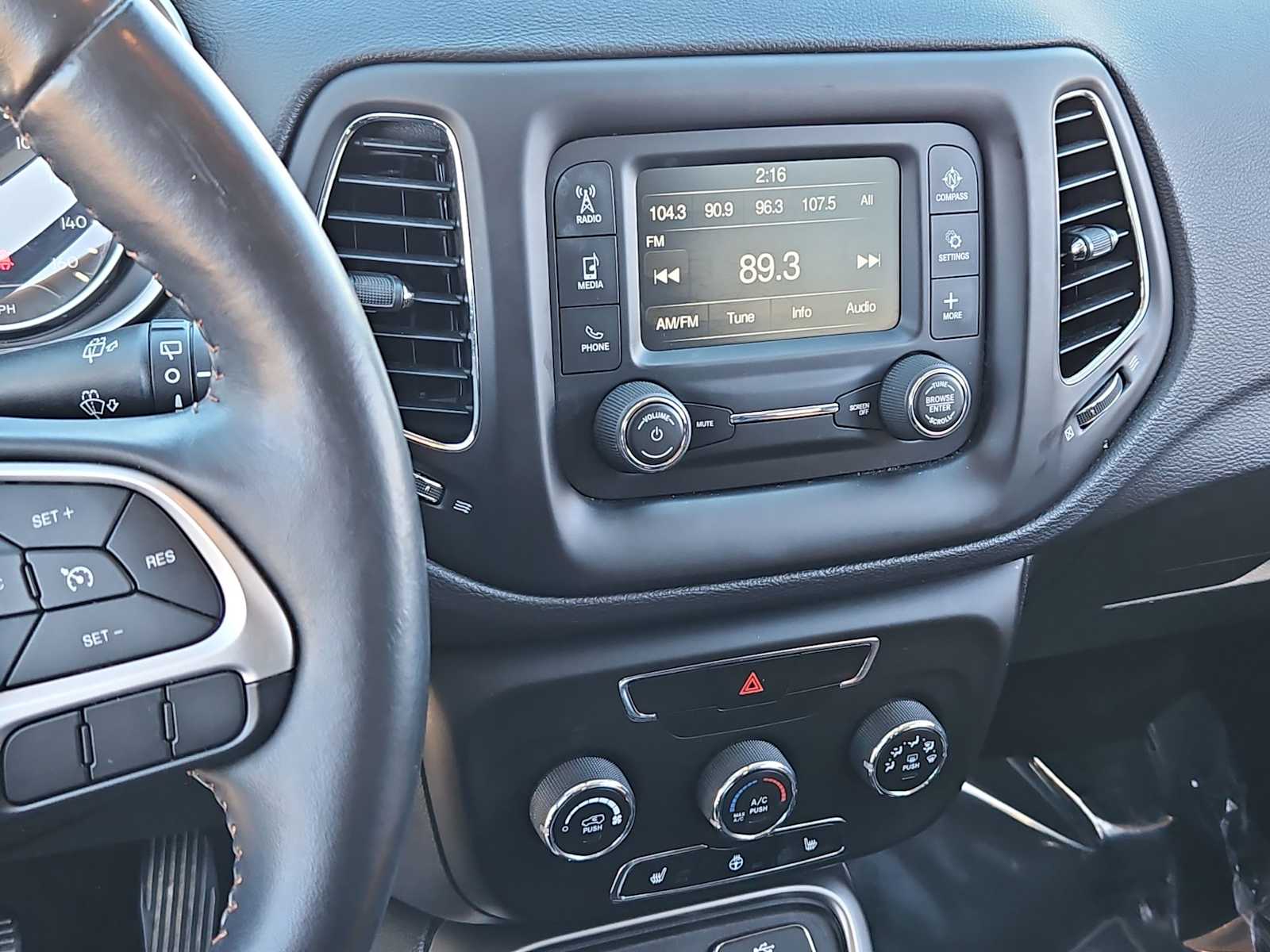 Thumbnail: 2018 Jeep Compass - 28