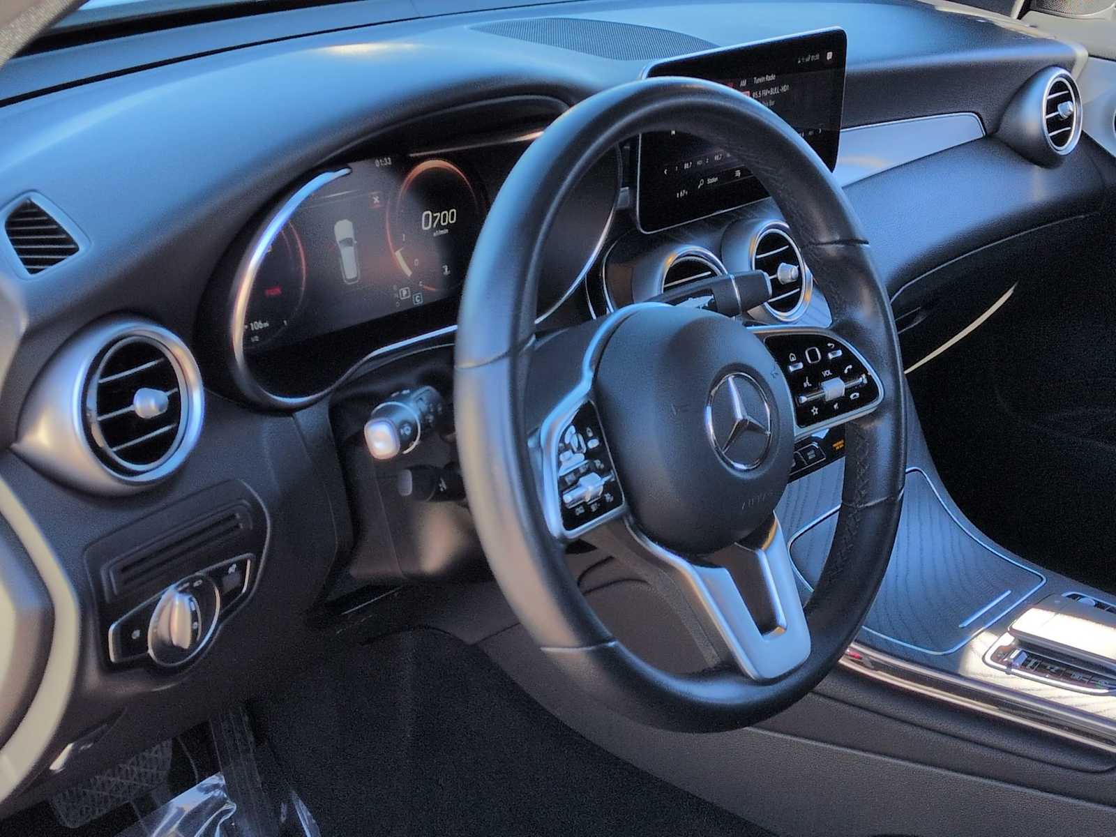 Thumbnail: 2022 Mercedes-Benz GLC - 10