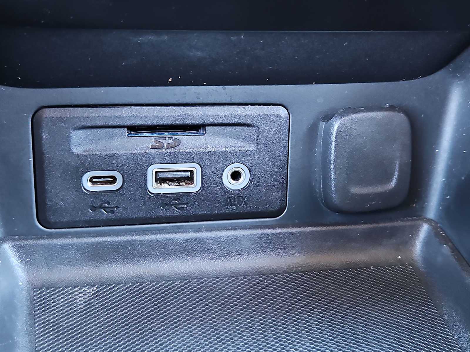 Thumbnail: 2022 GMC Terrain - 31