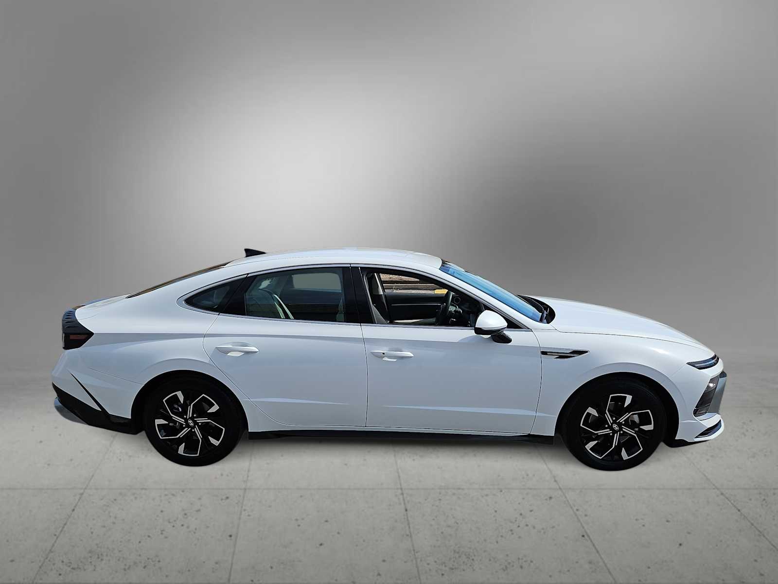 Thumbnail: 2025 Hyundai Sonata - 9