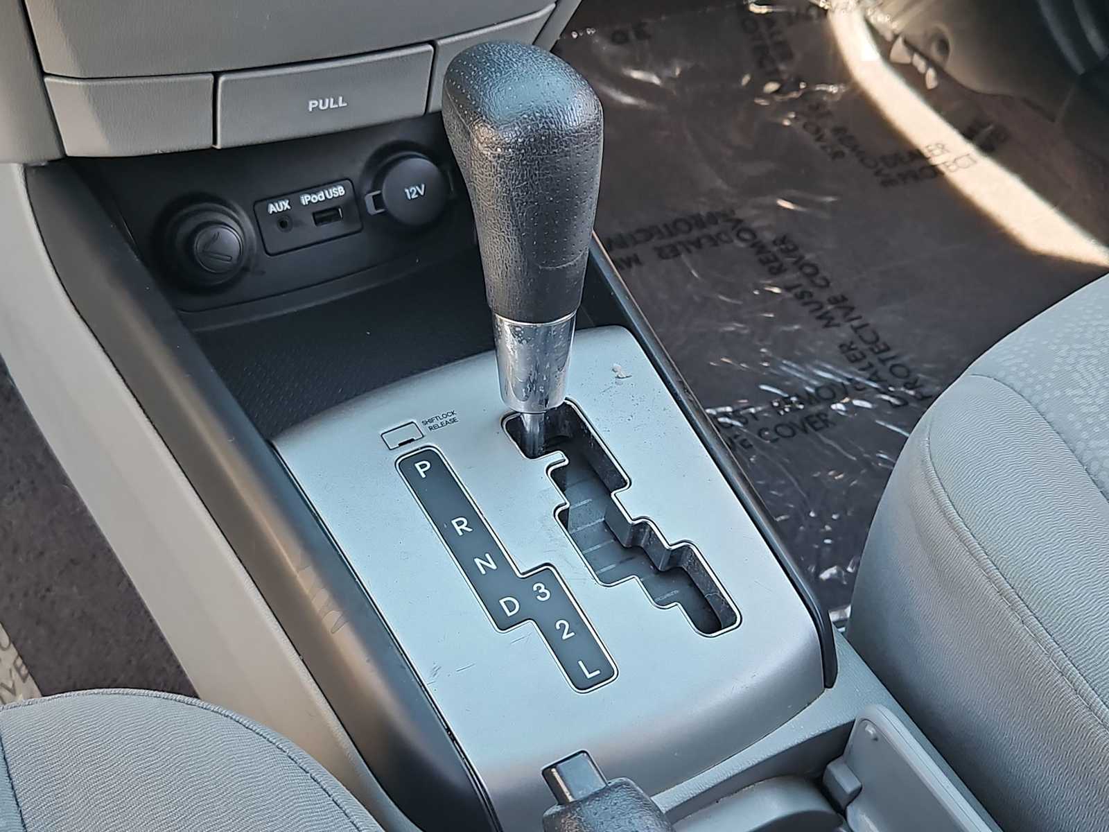 Thumbnail: 2010 Hyundai Elantra - 28