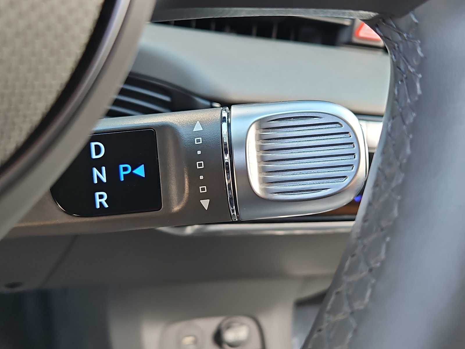 Thumbnail: 2024 Hyundai Ioniq 5 - 32