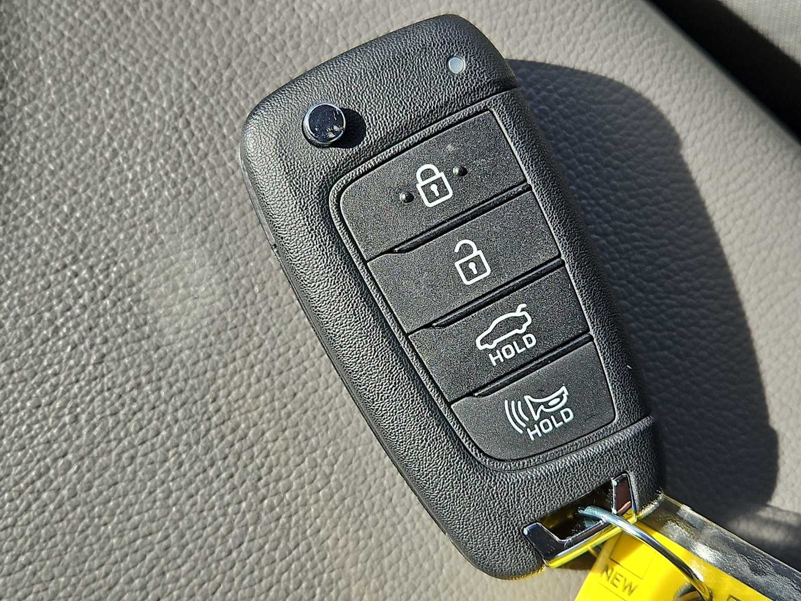 Thumbnail: 2025 Hyundai Elantra - 33