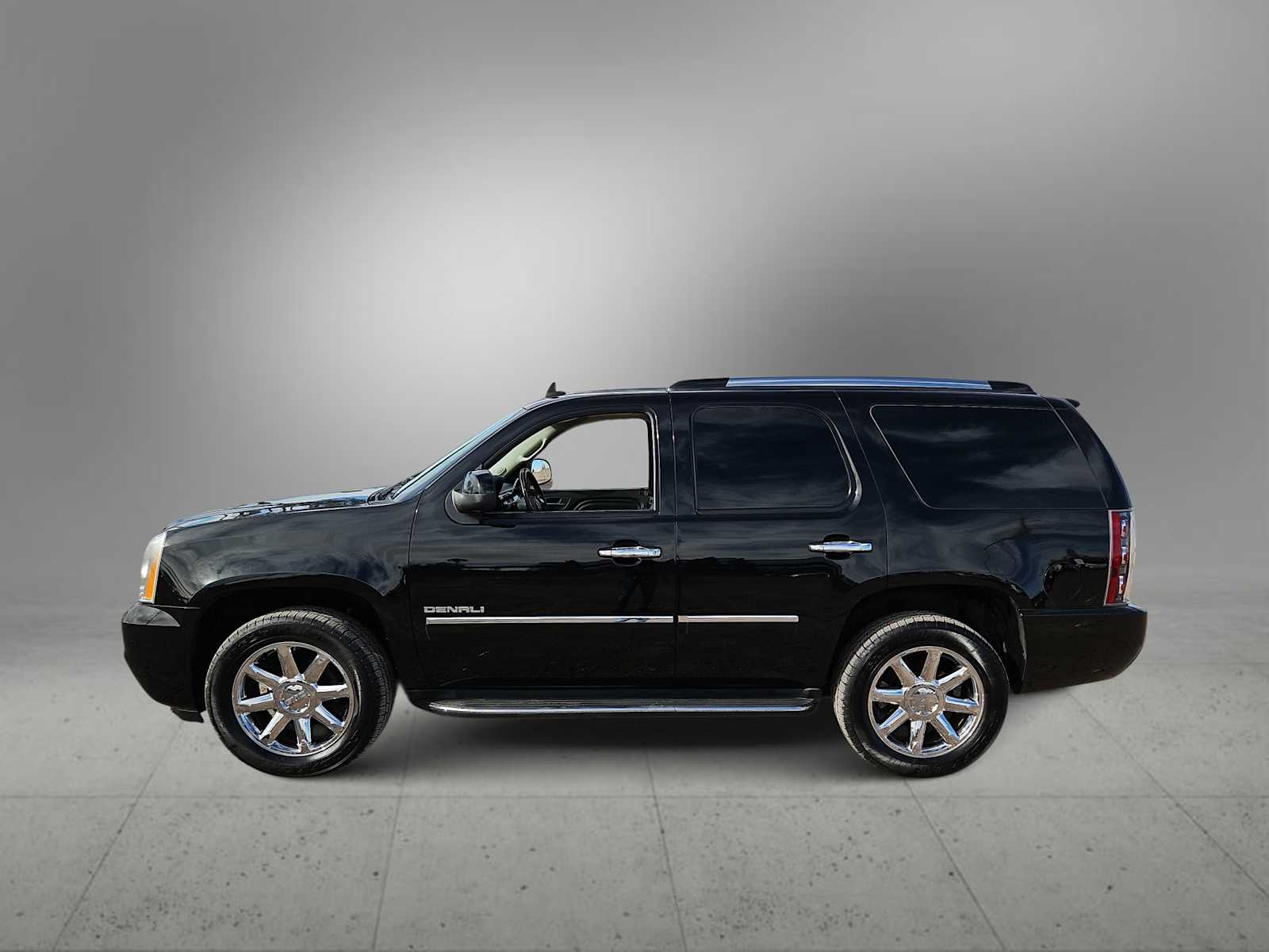 Thumbnail: 2013 GMC Yukon - 5