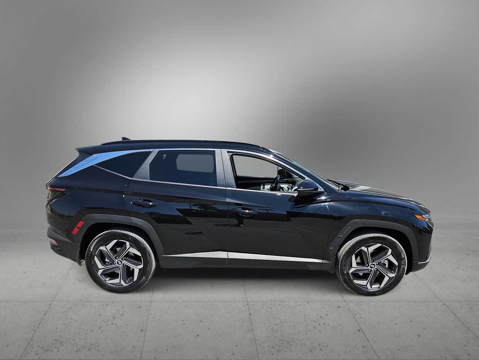 Thumbnail: 2023 Hyundai Tucson - 9