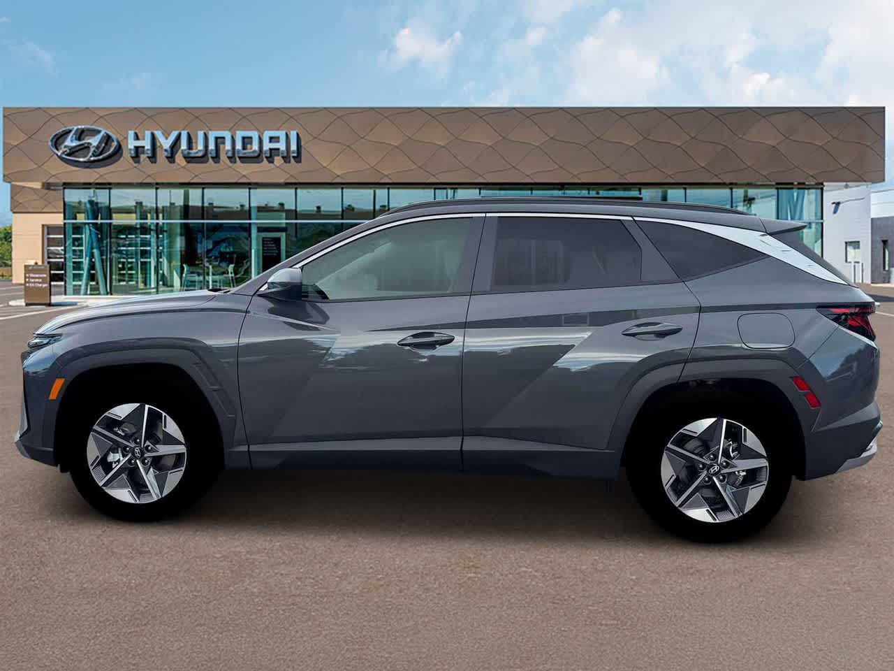 Thumbnail: 2026 Hyundai Tucson - 3