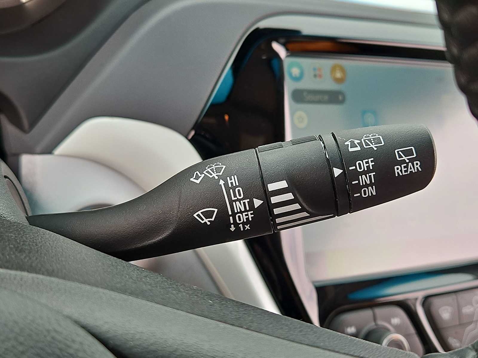 Thumbnail: 2020 Chevrolet Bolt EV - 25