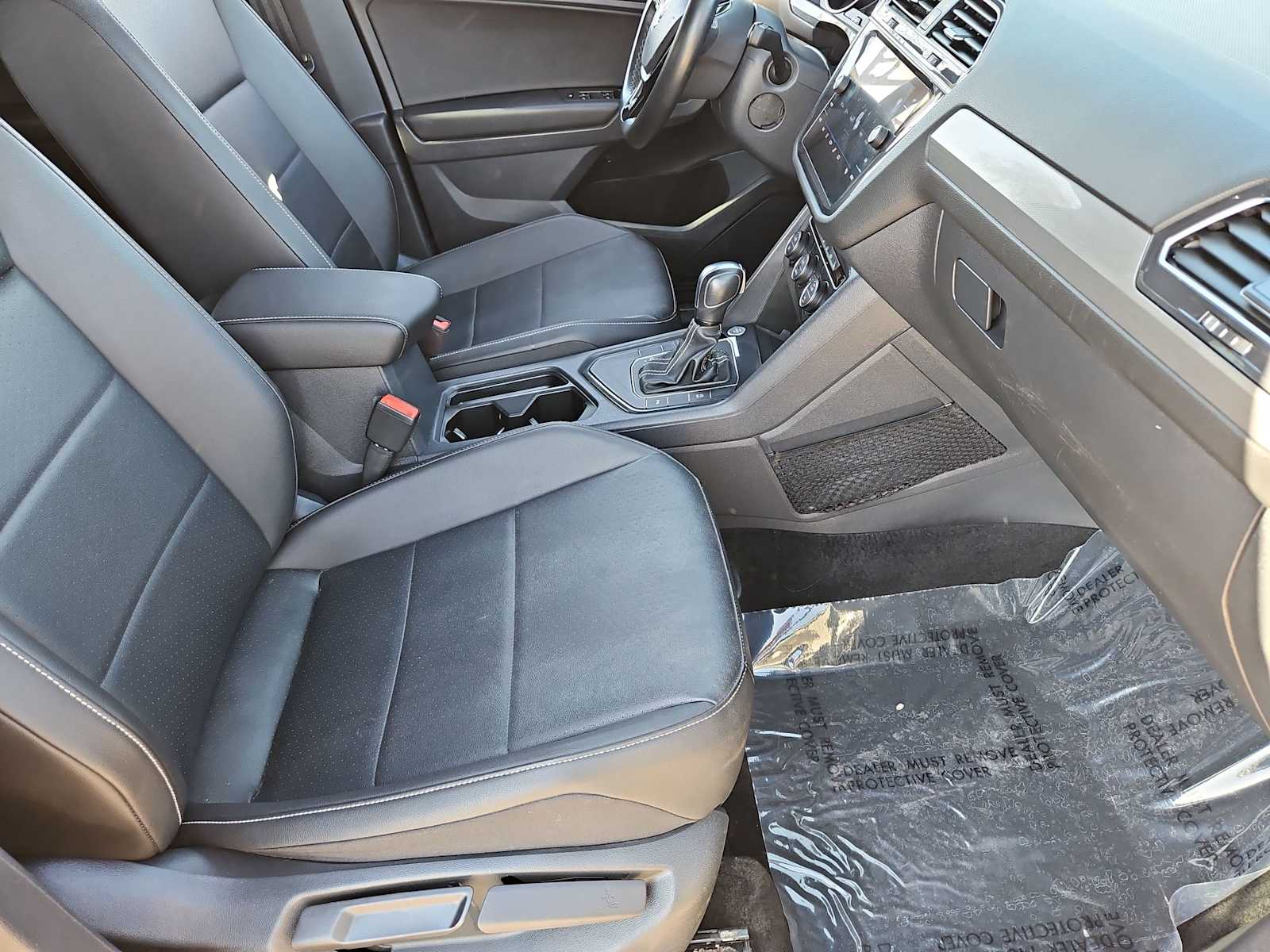 Thumbnail: 2021 Volkswagen Tiguan - 23