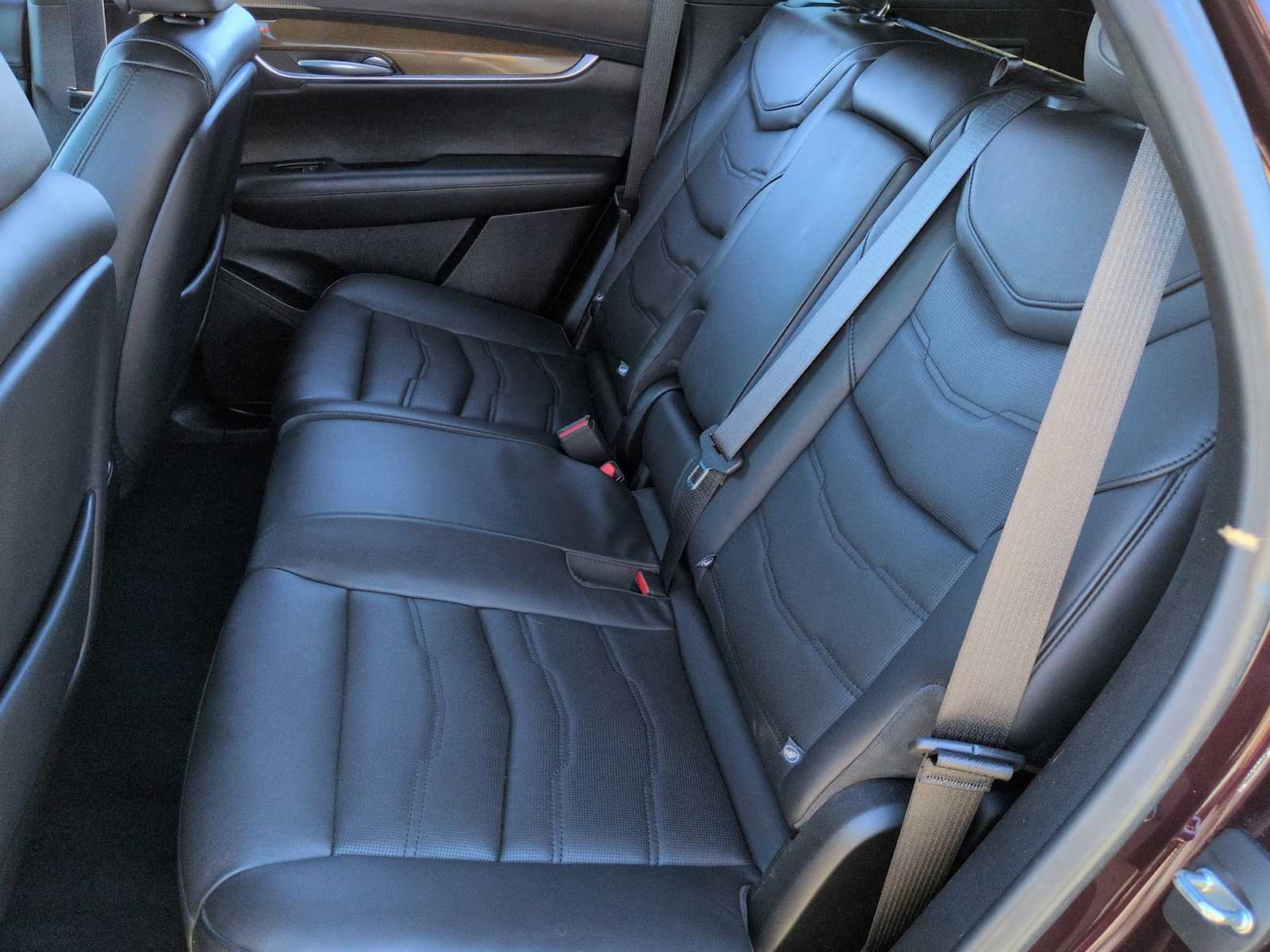 Thumbnail: 2018 Cadillac XT5 - 21