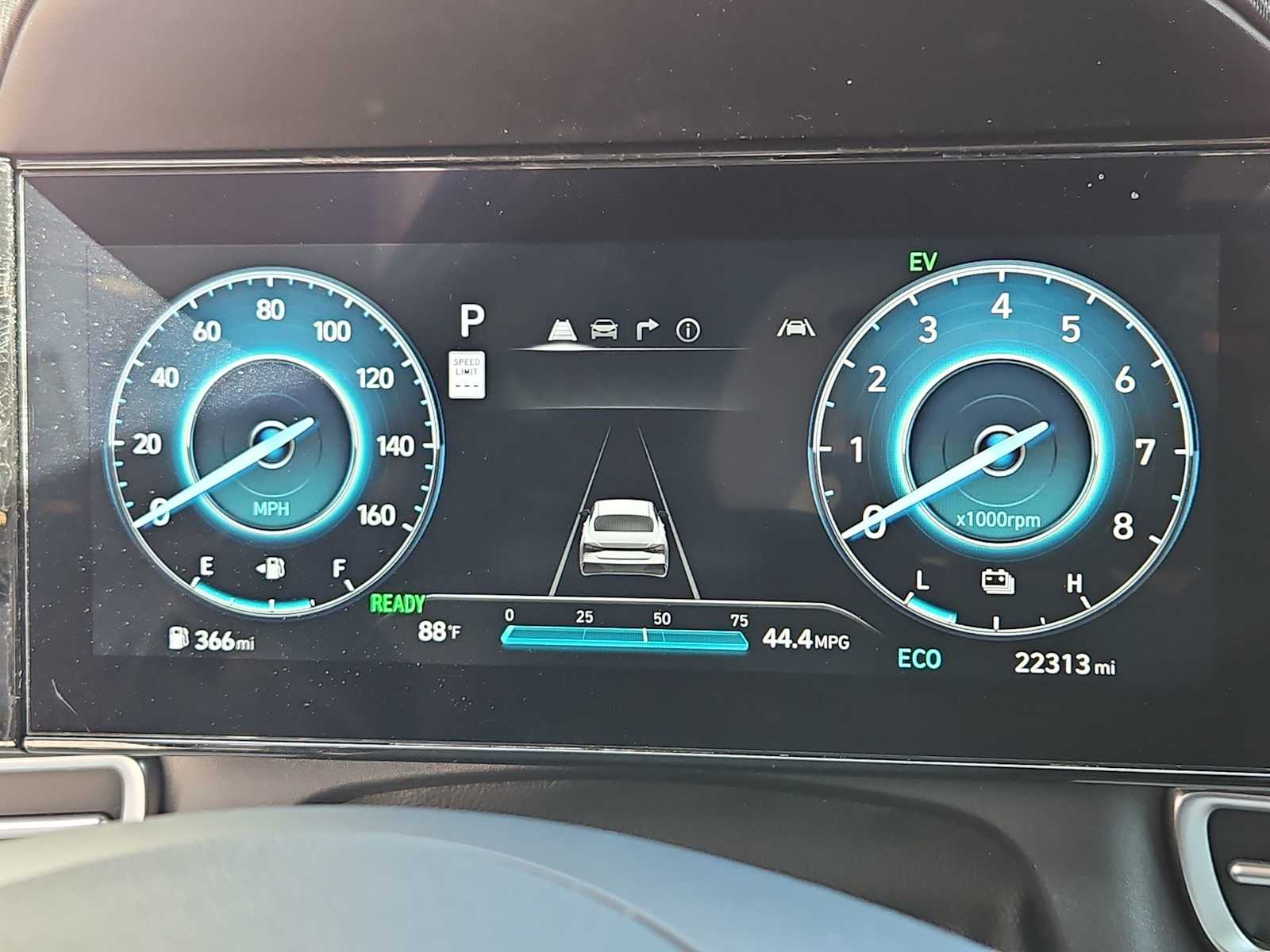 Thumbnail: 2025 Hyundai Elantra - 33
