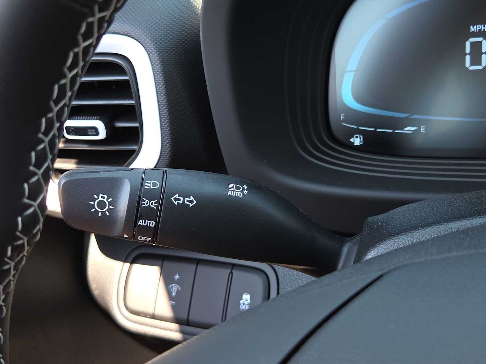 Thumbnail: 2025 Hyundai Venue - 24