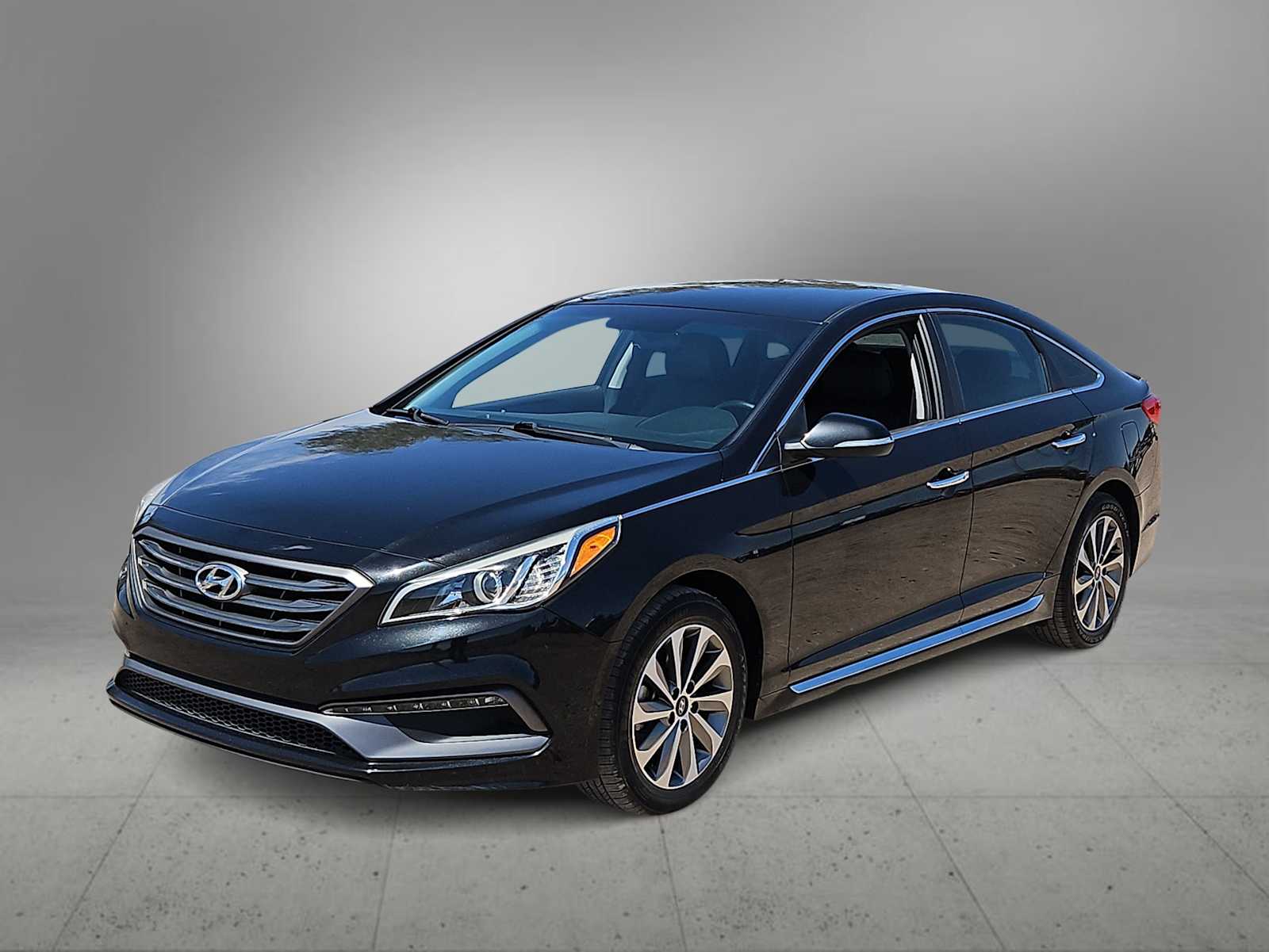 Thumbnail: 2016 Hyundai Sonata - 4