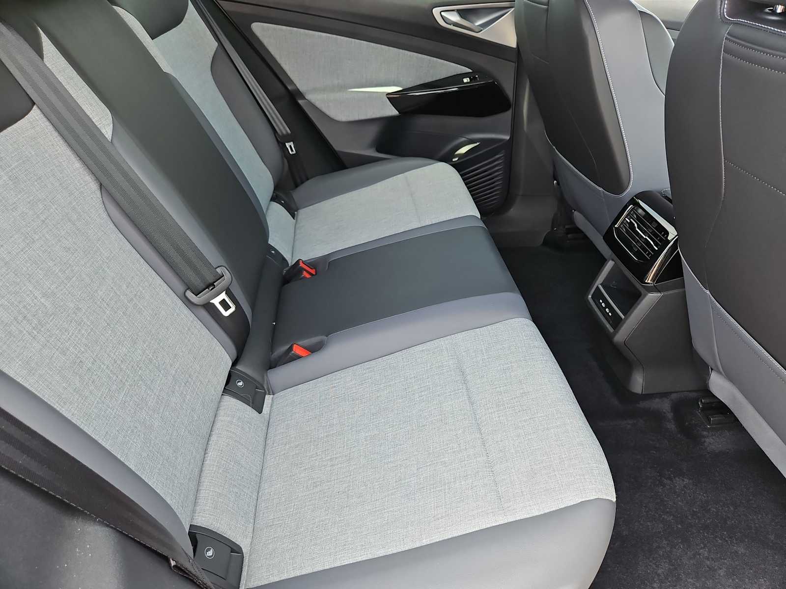 Thumbnail: 2023 Volkswagen ID.4 - 20