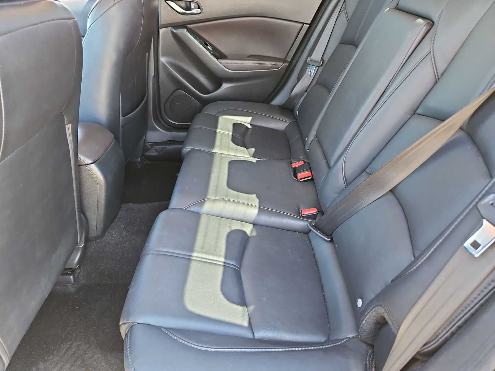 Thumbnail: 2018 Mazda Mazda3 - 19